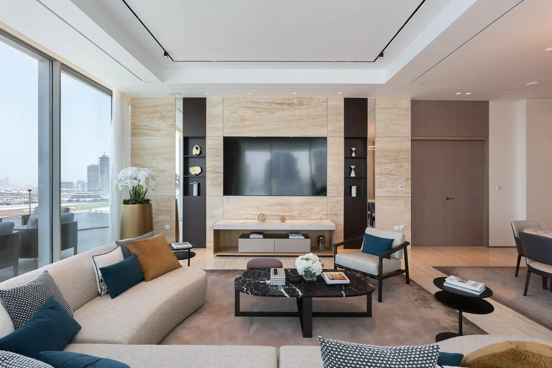 Rare Branded Apartment in Jumeirah Beach Residence — photograph 5