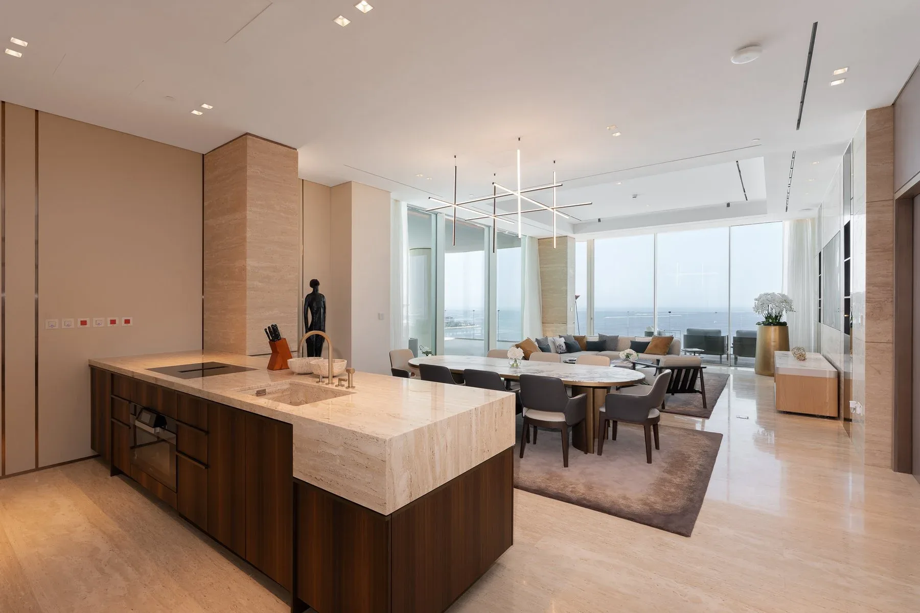 Rare Branded Apartment in Jumeirah Beach Residence — photograph 9