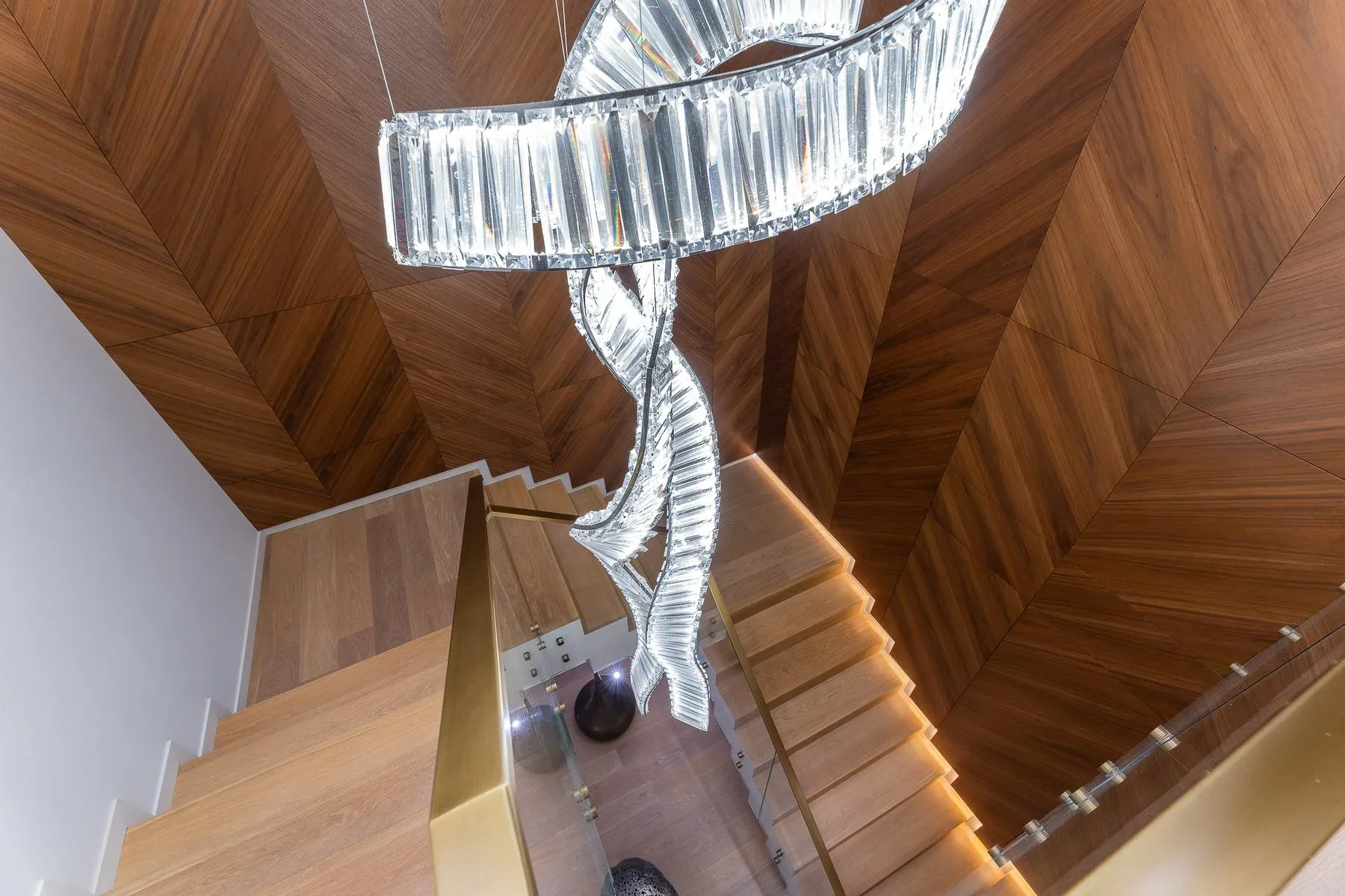 Exclusive Ultra-Luxury 5-Bed Royal Seafront Villa — photograph 9