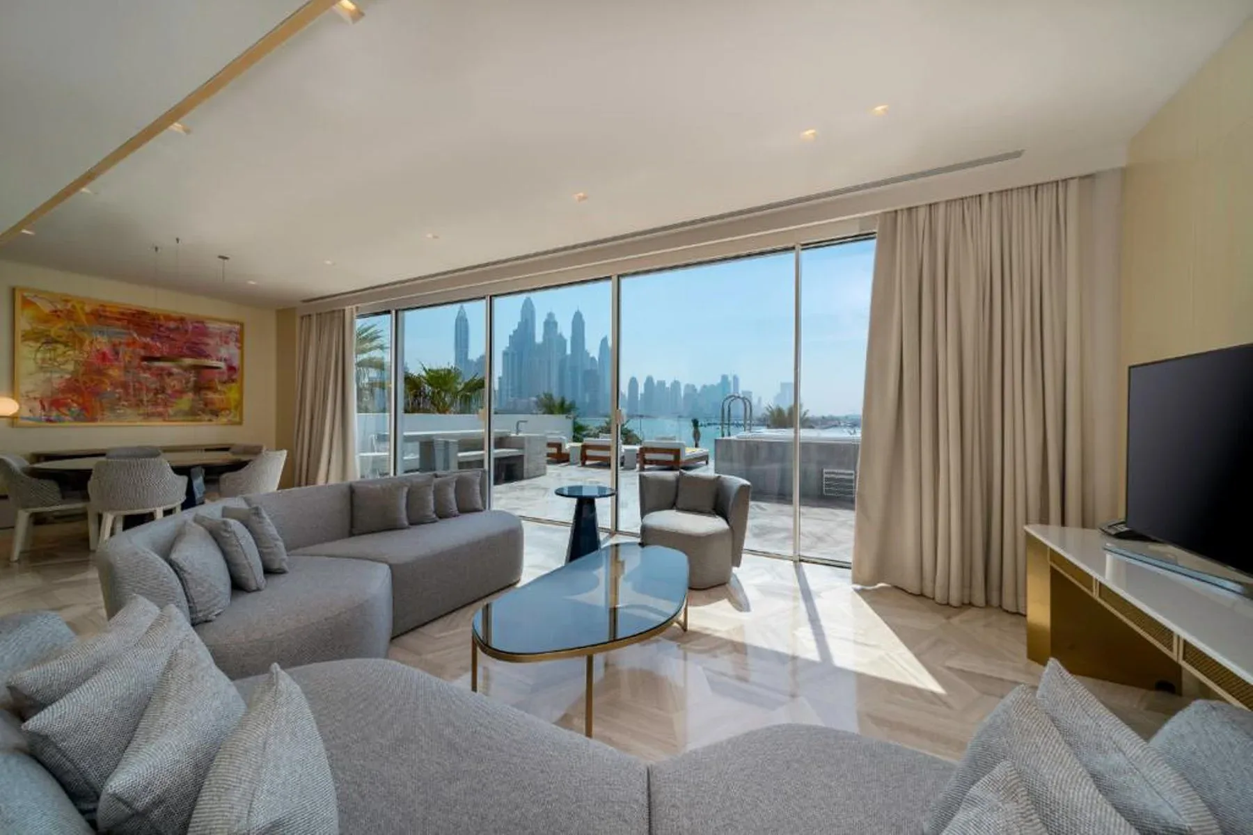 Luxury Beachfront Residence in Five Palm Jumeirah — photograph 3