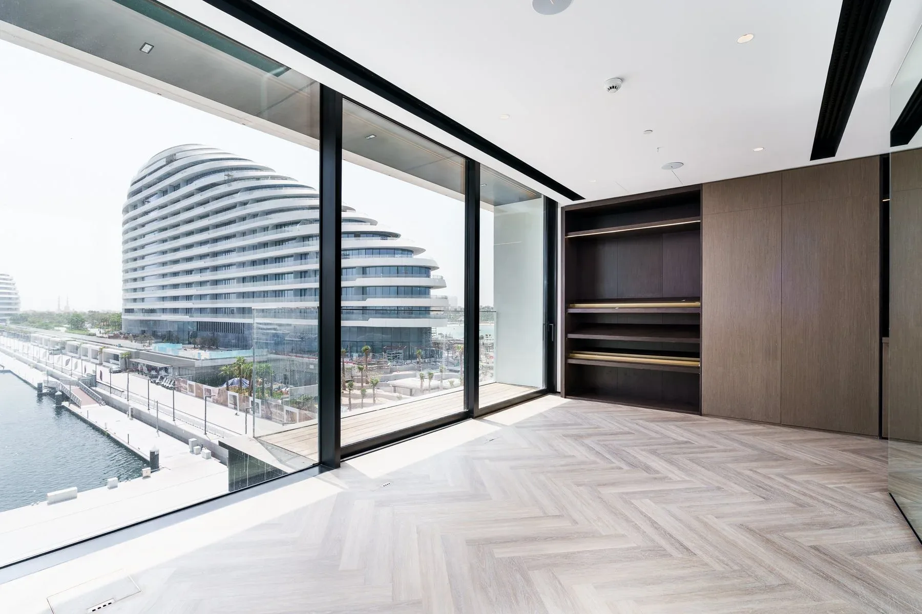 One-of-a-Kind Jumeirah Home Next To Burj Al Arab — photograph 6