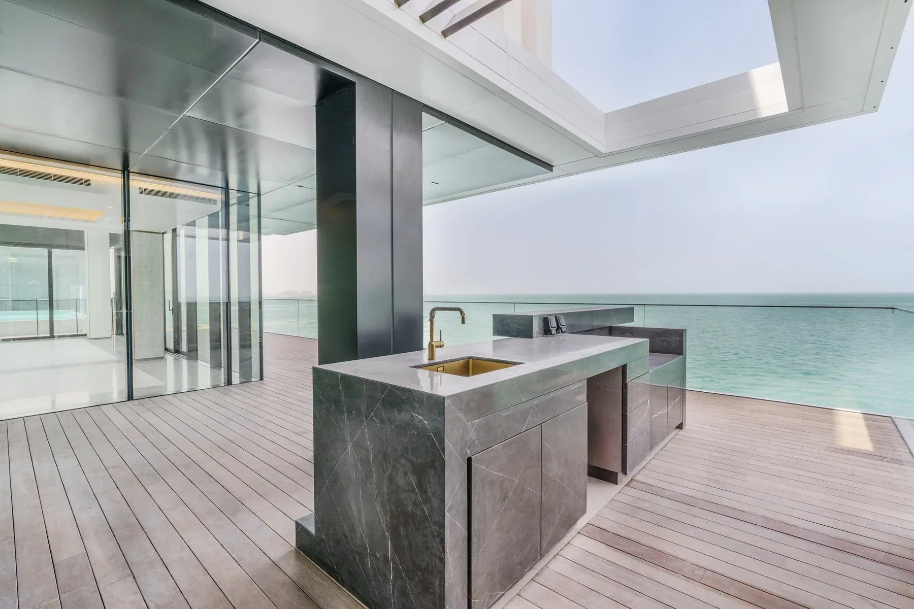 One-of-a-Kind Jumeirah Home Next To Burj Al Arab — photograph 4