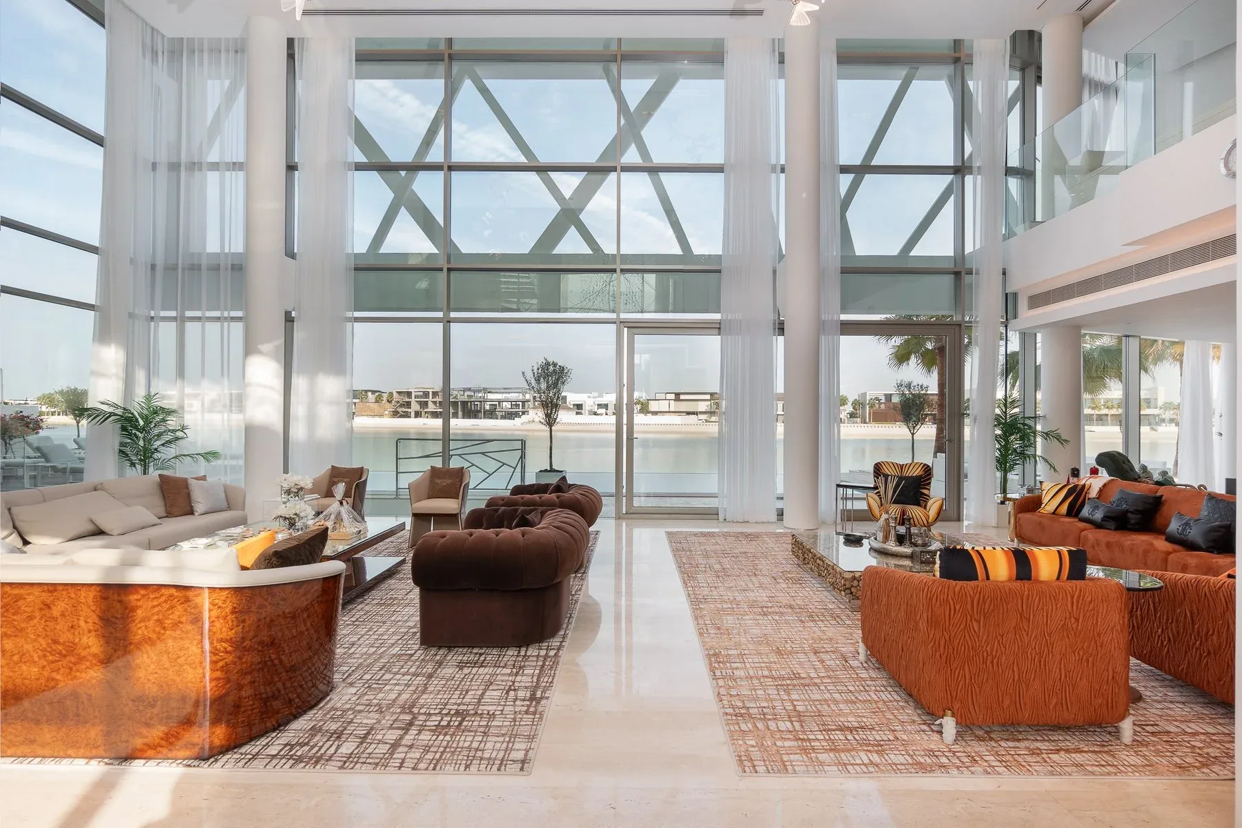 Extraordinary Luxury Mansion Villa on Palm — photograph 7
