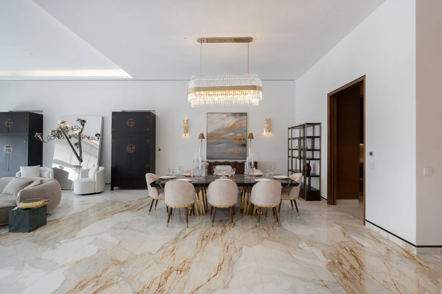 Limited Collection, Luxury Residence on Palm — photograph 5