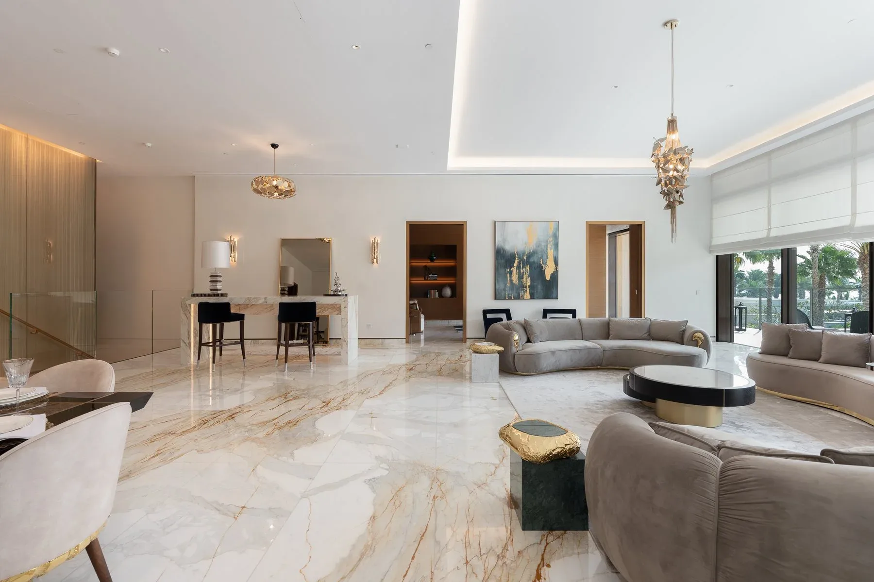 Limited Collection, Luxury Residence on Palm — photograph 7