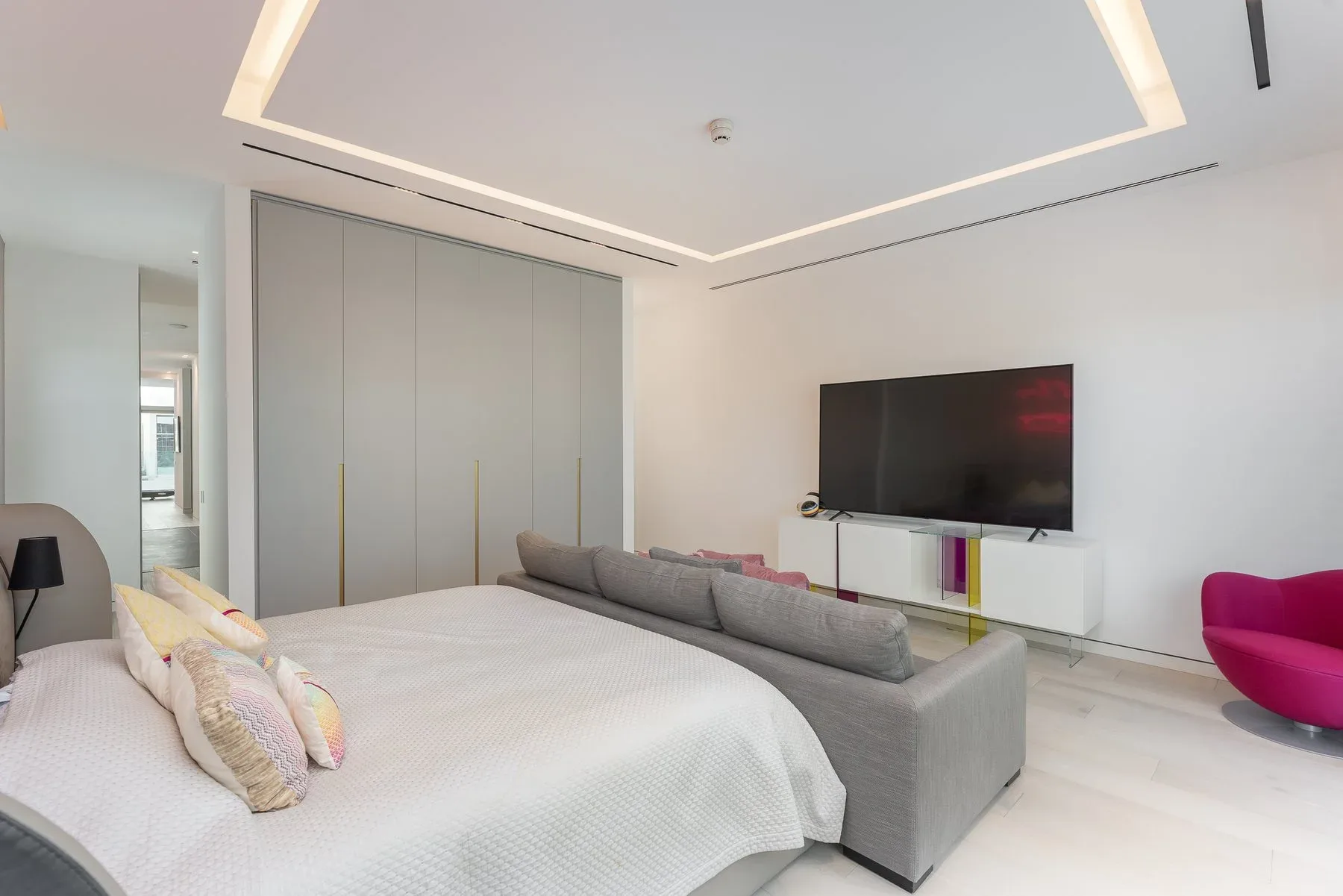 Upgraded Villa With Burj Khalifa View in MBR City — photograph 9