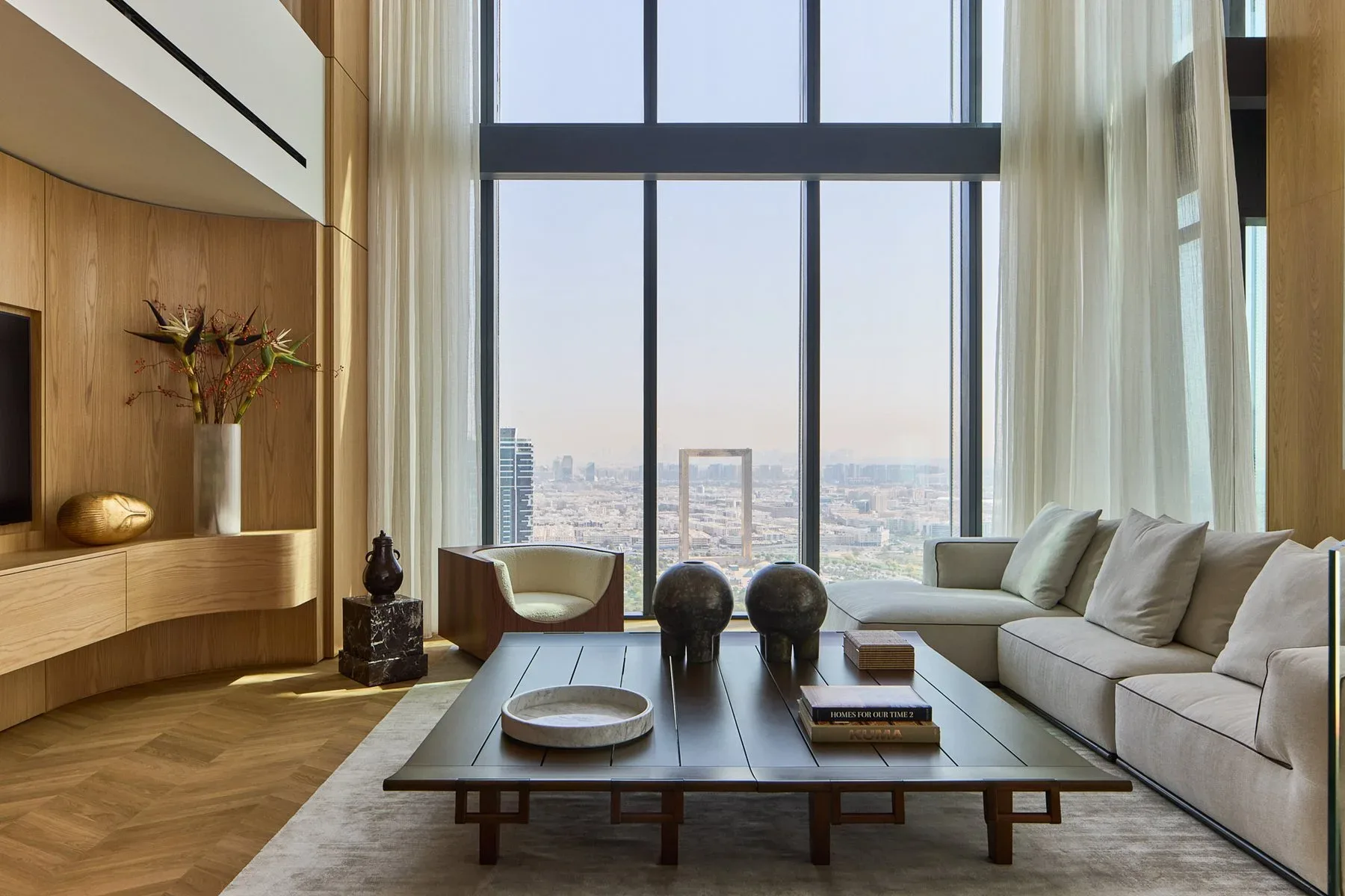 Rare Duplex Apartment With City Views in Za'abeel — photograph 1