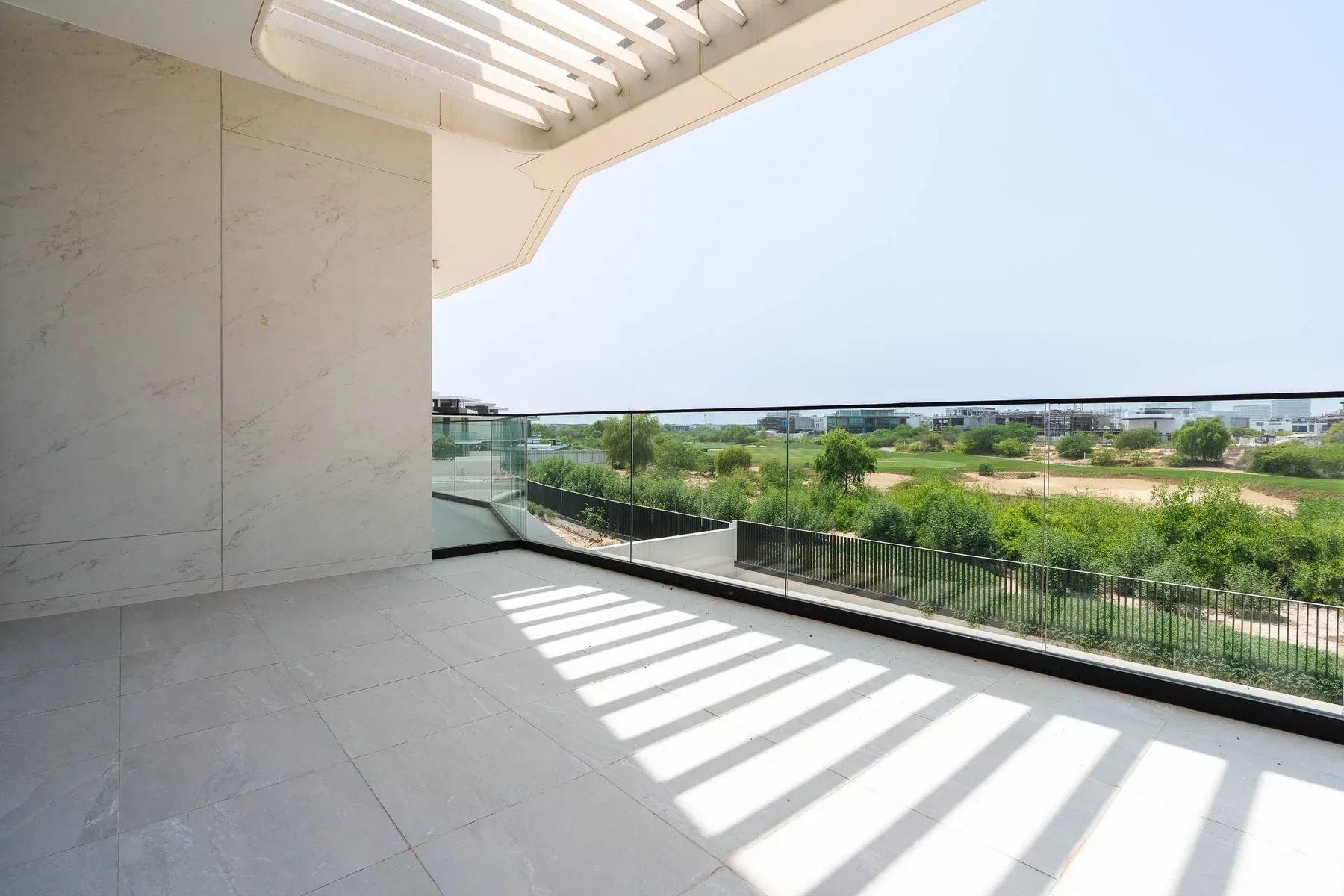 Lamborghini-Designed Villa on the Golf Course — photograph 7