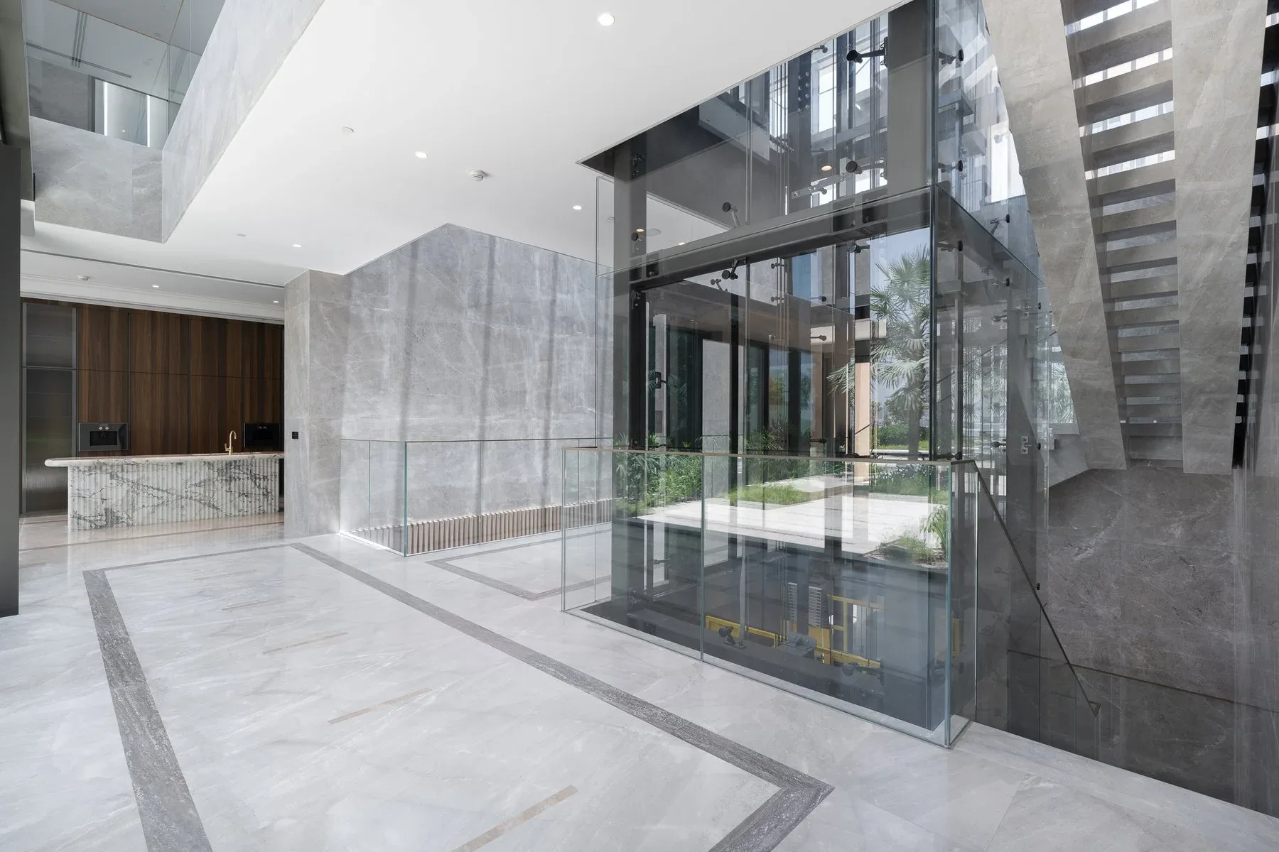 Super-Prime Beachfront Villa on Palm Jumeirah — photograph 4