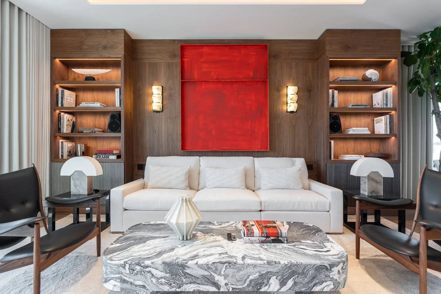 Upgraded Four Seasons Residence with Private Pool — photograph 8