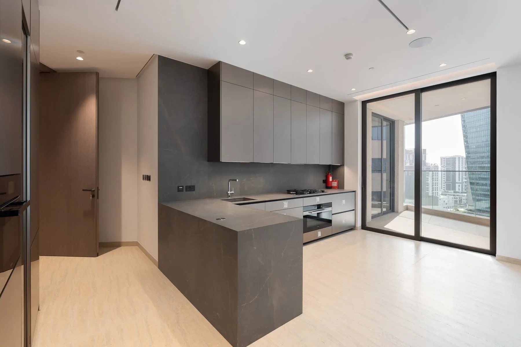 Apartment with Dual-Aspect Views in Volante 2 — photograph 4