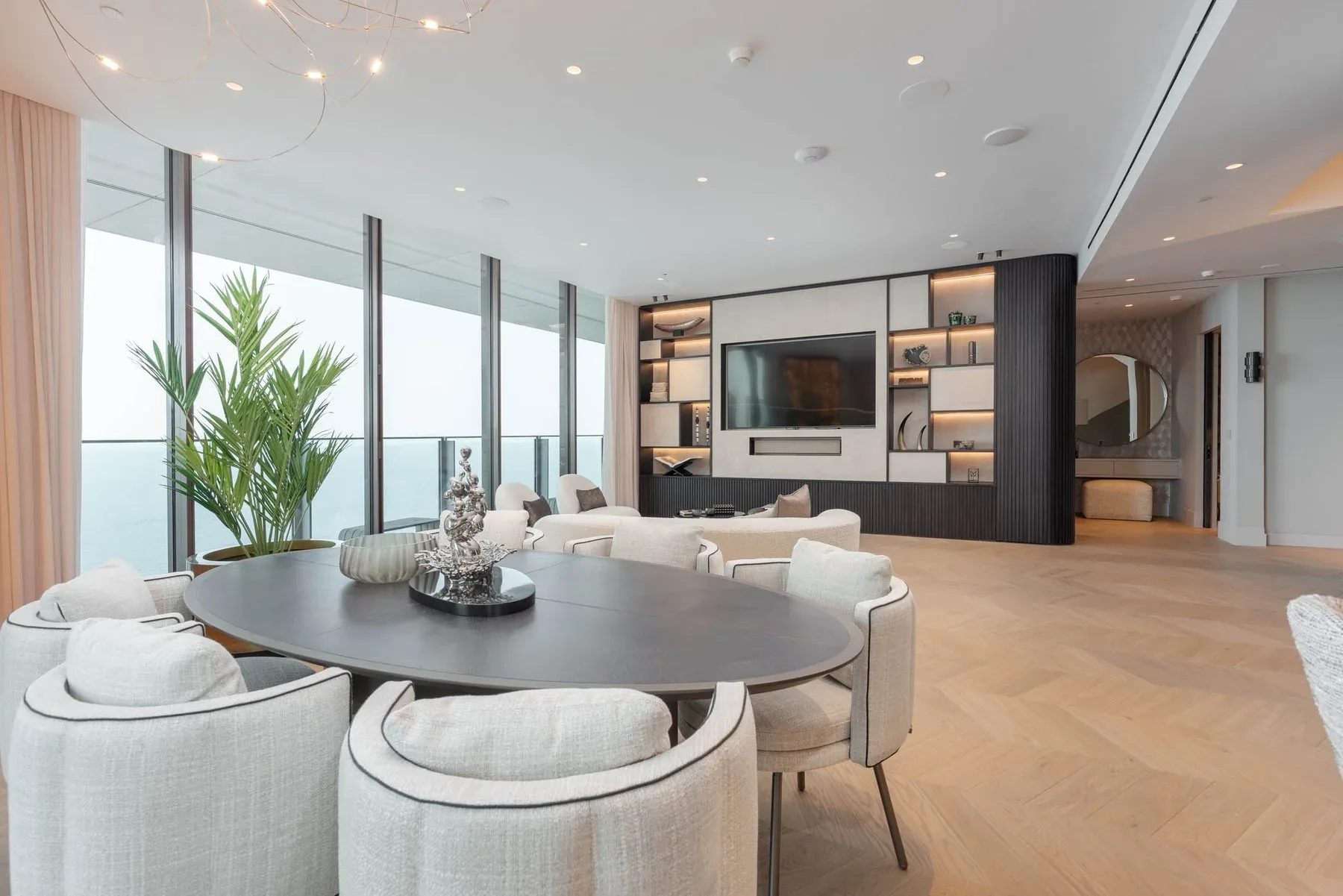 Upgraded Royal Atlantis Duplex with Private Pool — photograph 3