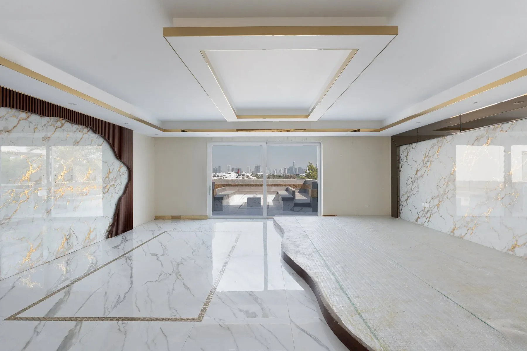 Expansive Modern Home in Emirates Hills — photograph 9
