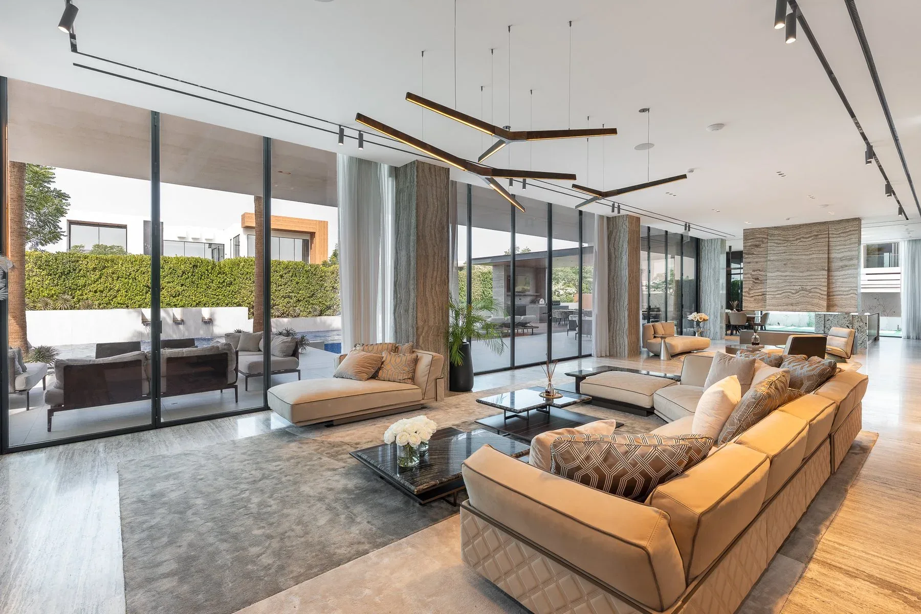 Furnished Bespoke Park-Facing Villa in Dubai Hills — photograph 5