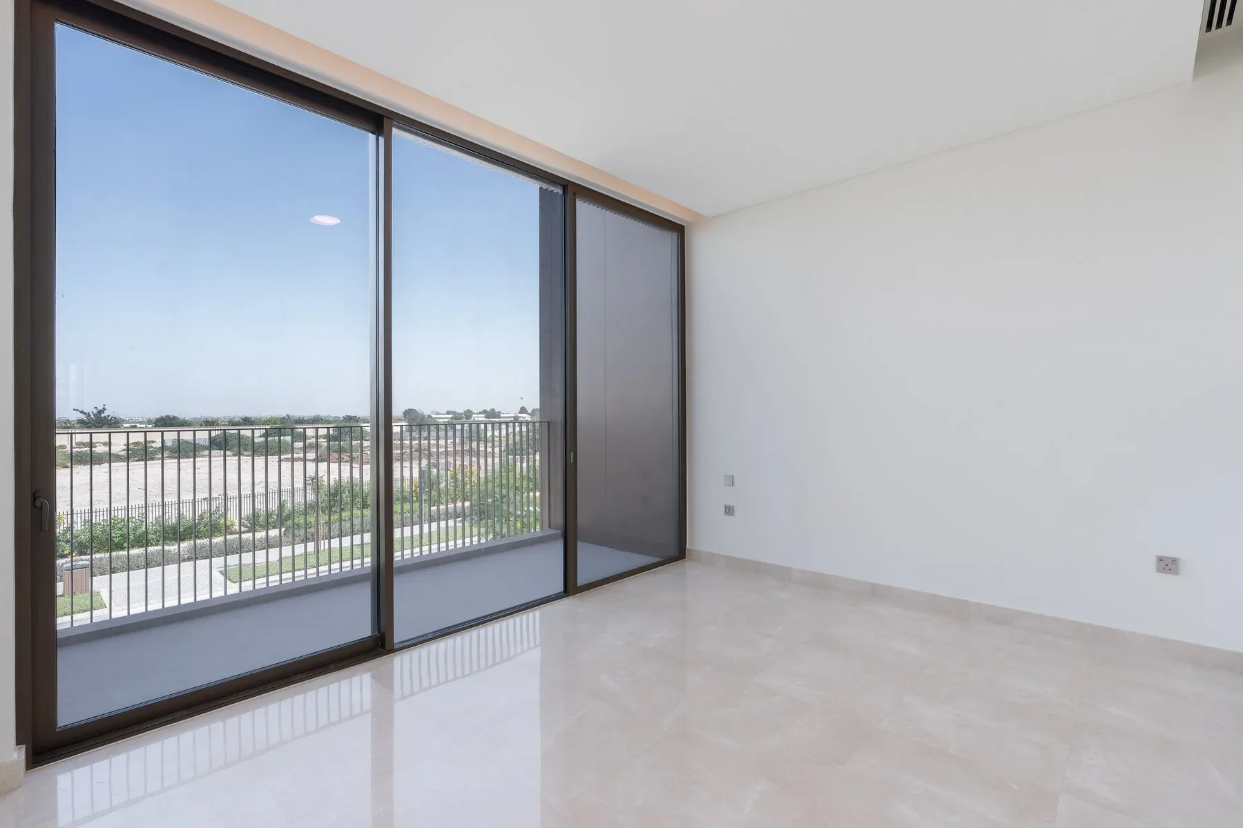 Expansive Branded Villa With Park Views in DHE — photograph 9