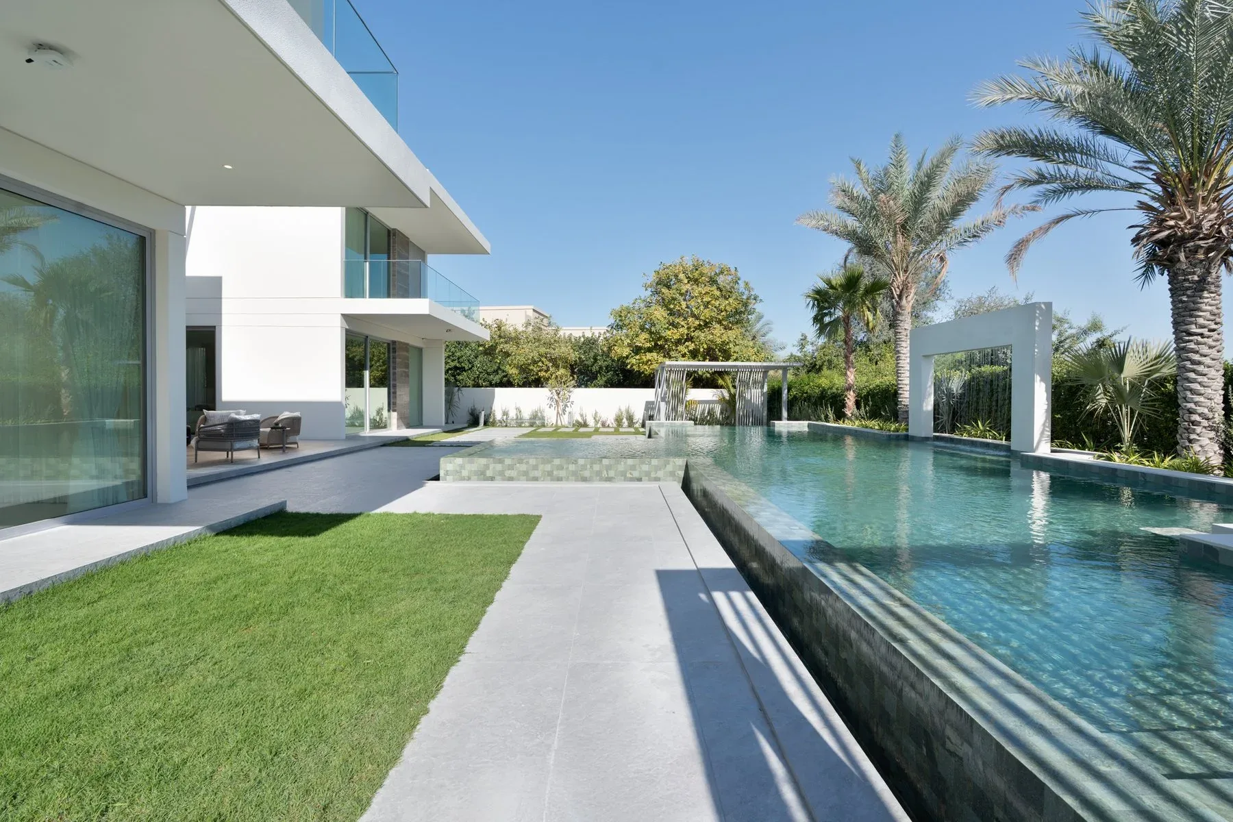 Turnkey Corner Villa in Fairway Vistas — photograph 8