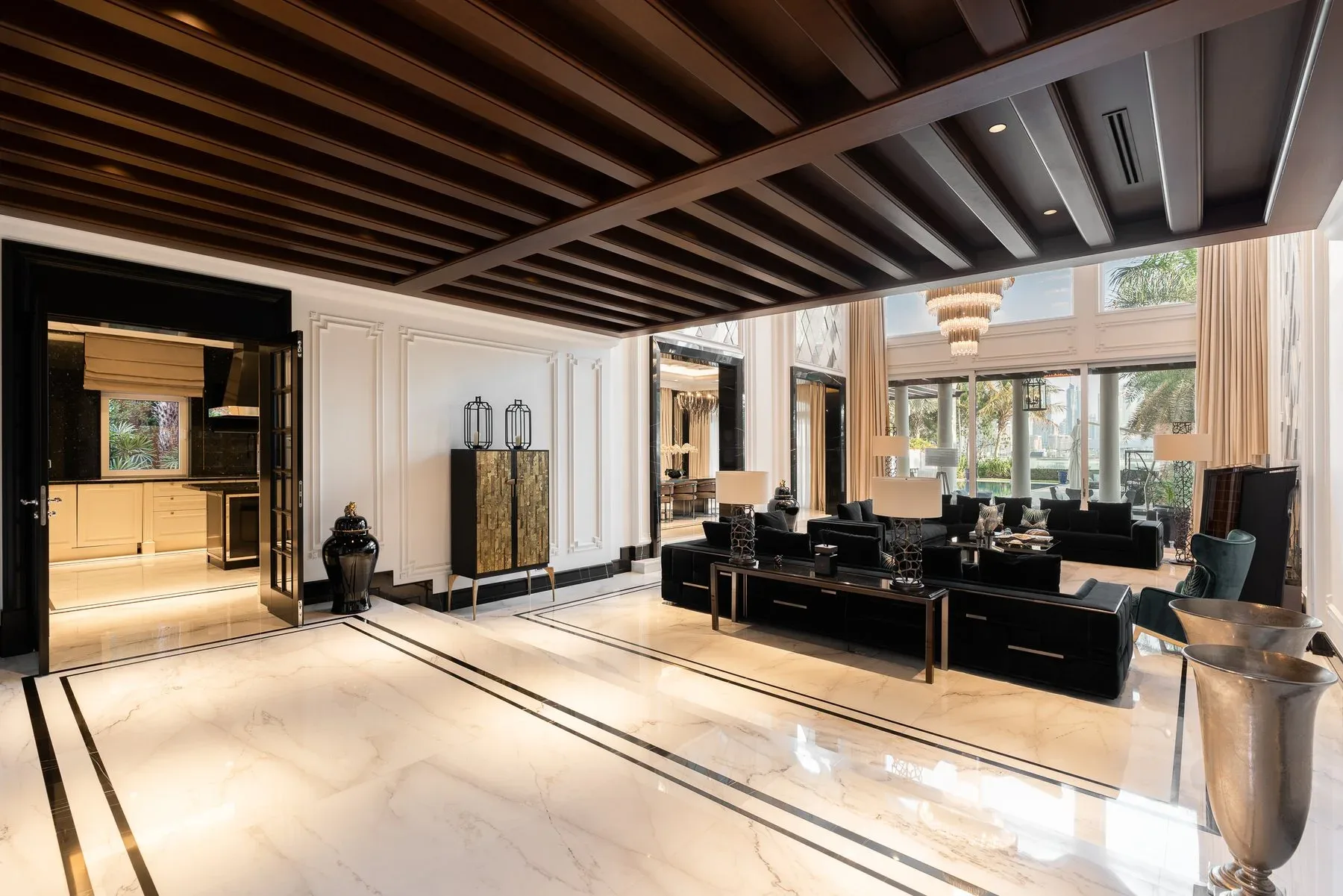 Mediterranean Waterfront Villa on Palm Jumeirah — photograph 8