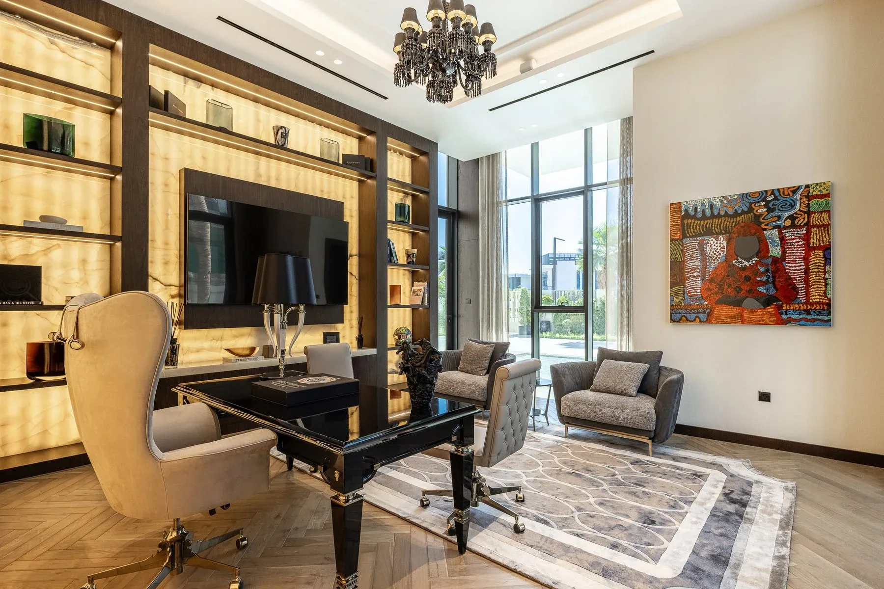 Luxurious 8-Bedroom Mansion with Panoramic Golf Course View — photograph 9