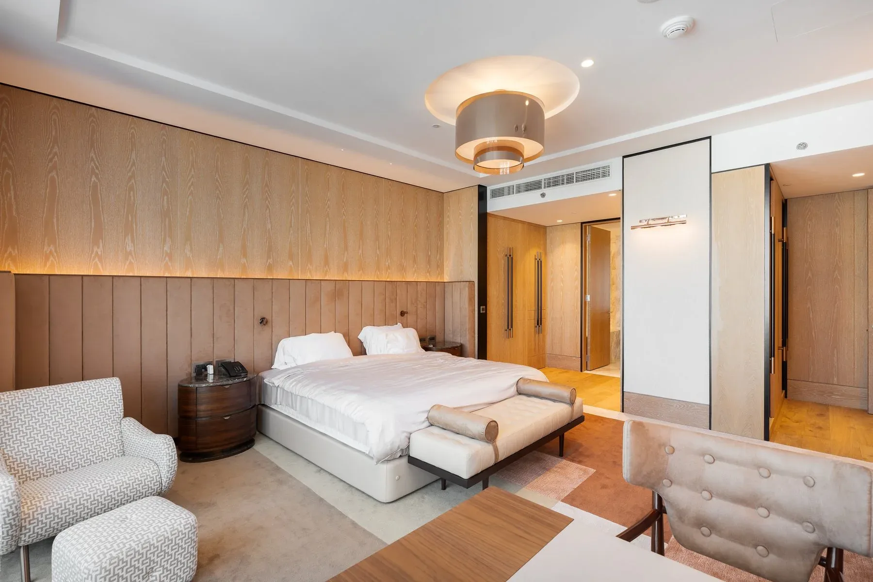 Upgraded Apartment in Waldorf Astoria, DIFC — photograph 8