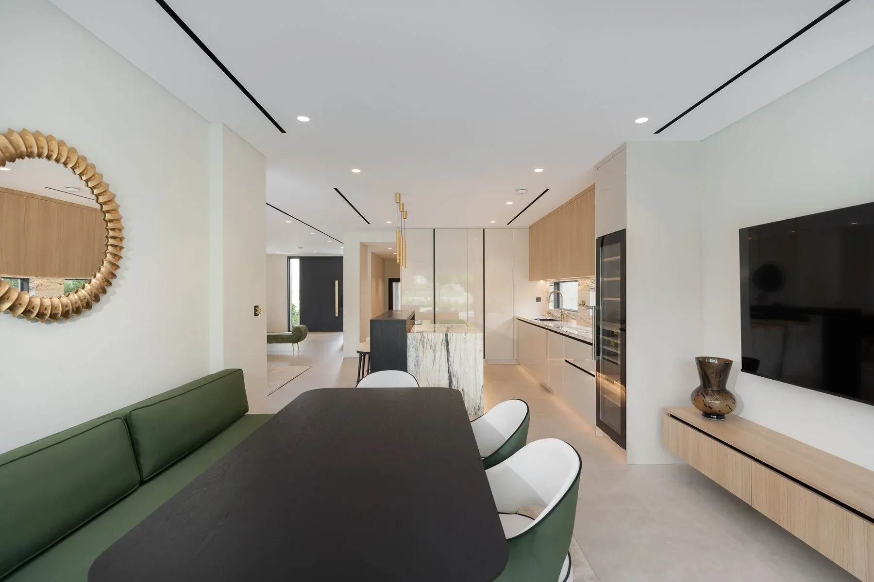 Upgraded Meadows Villa with Golf Course Views — photograph 10