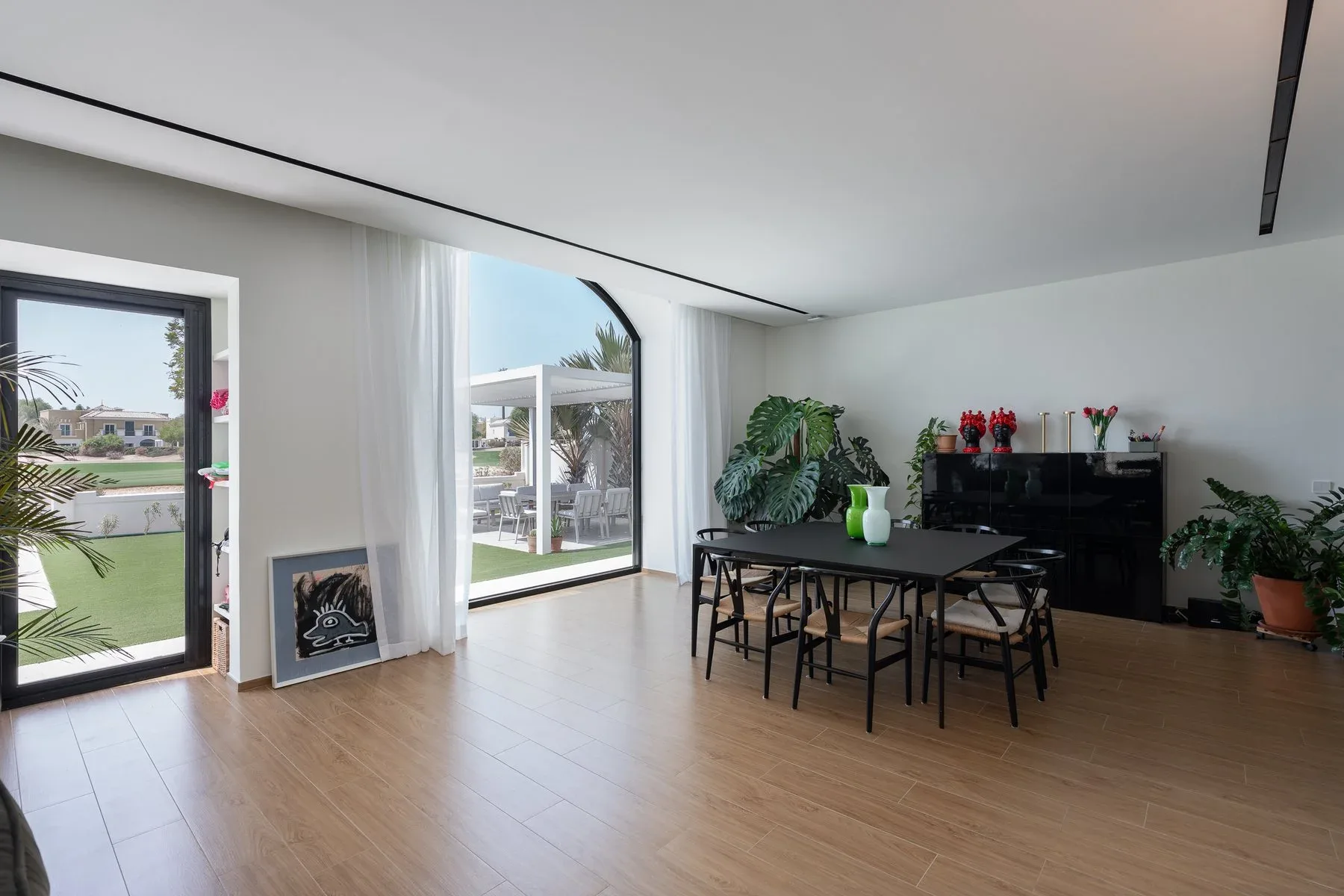 Newly Renovated Villa Overlooking Els Golf Course — photograph 6