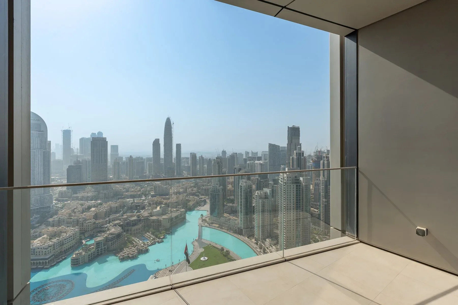 Half-Floor Penthouse in Downtown’s Opera District — photograph 8