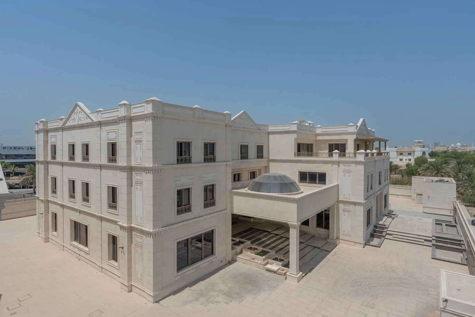 Rare Private Palace Estate in Rabdan — photograph 3