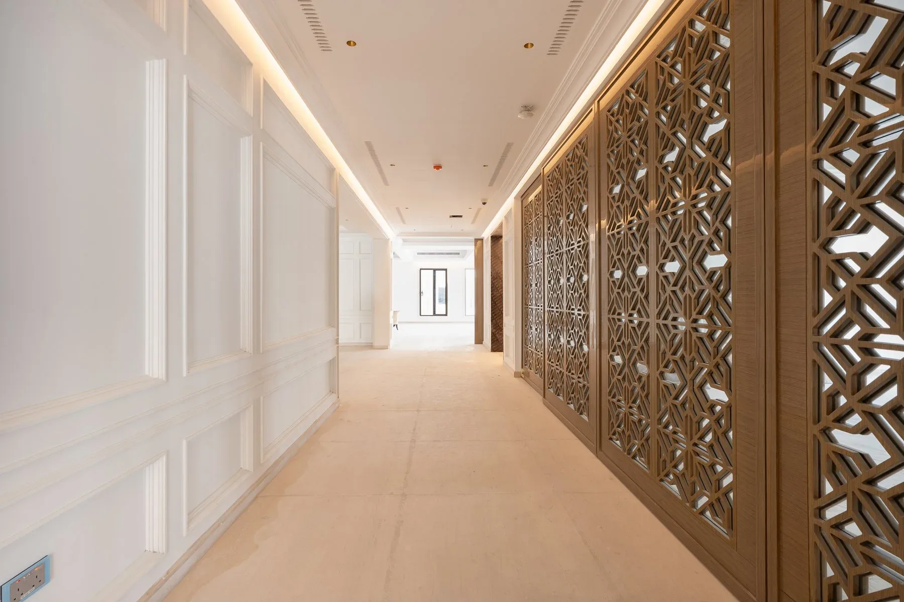 Rare Private Palace Estate in Rabdan — photograph 8