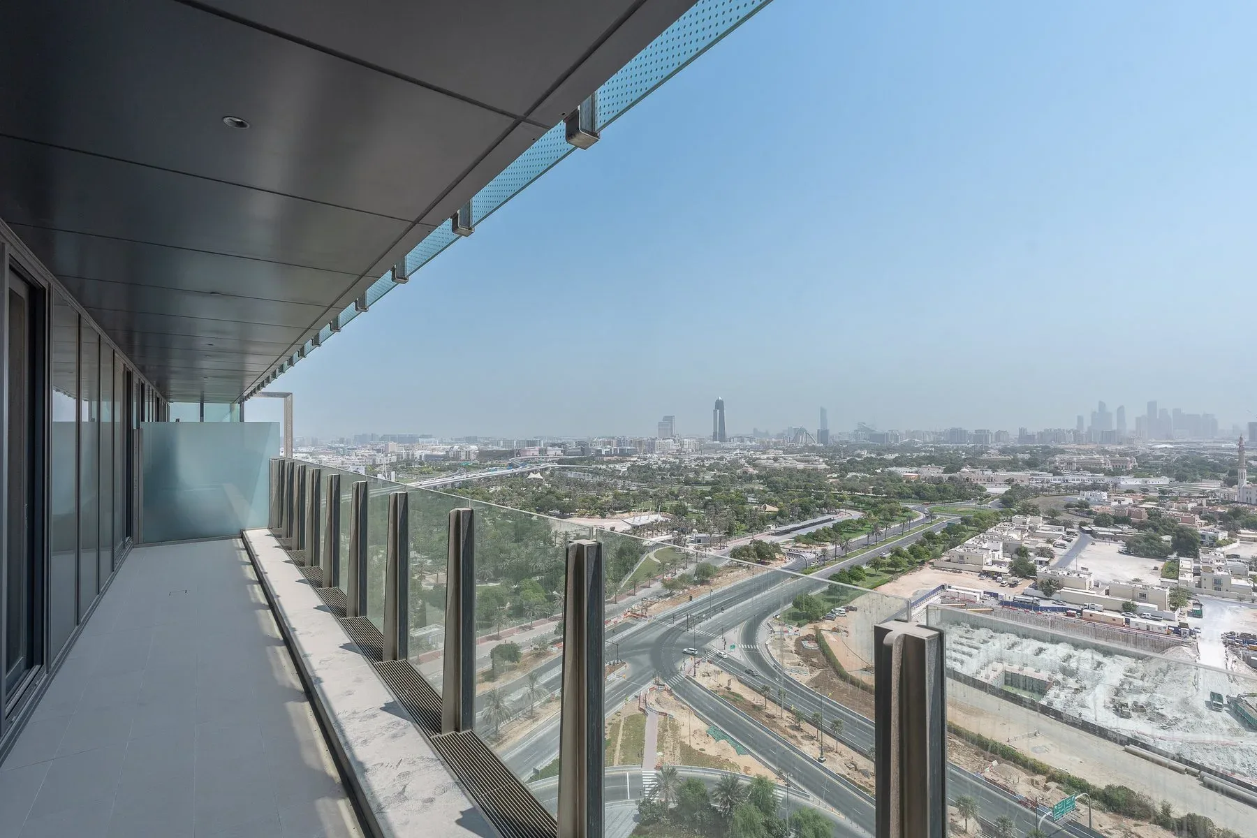 Corner Apartment with Burj Khalifa View — photograph 1