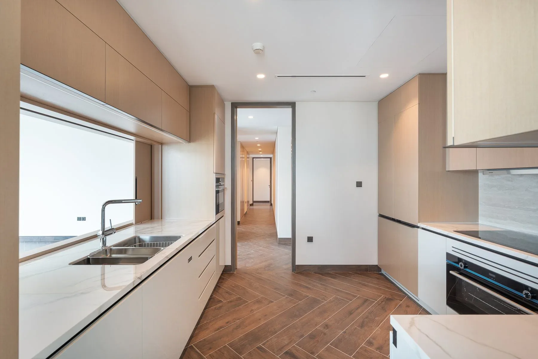 Corner Apartment with Burj Khalifa View — photograph 6