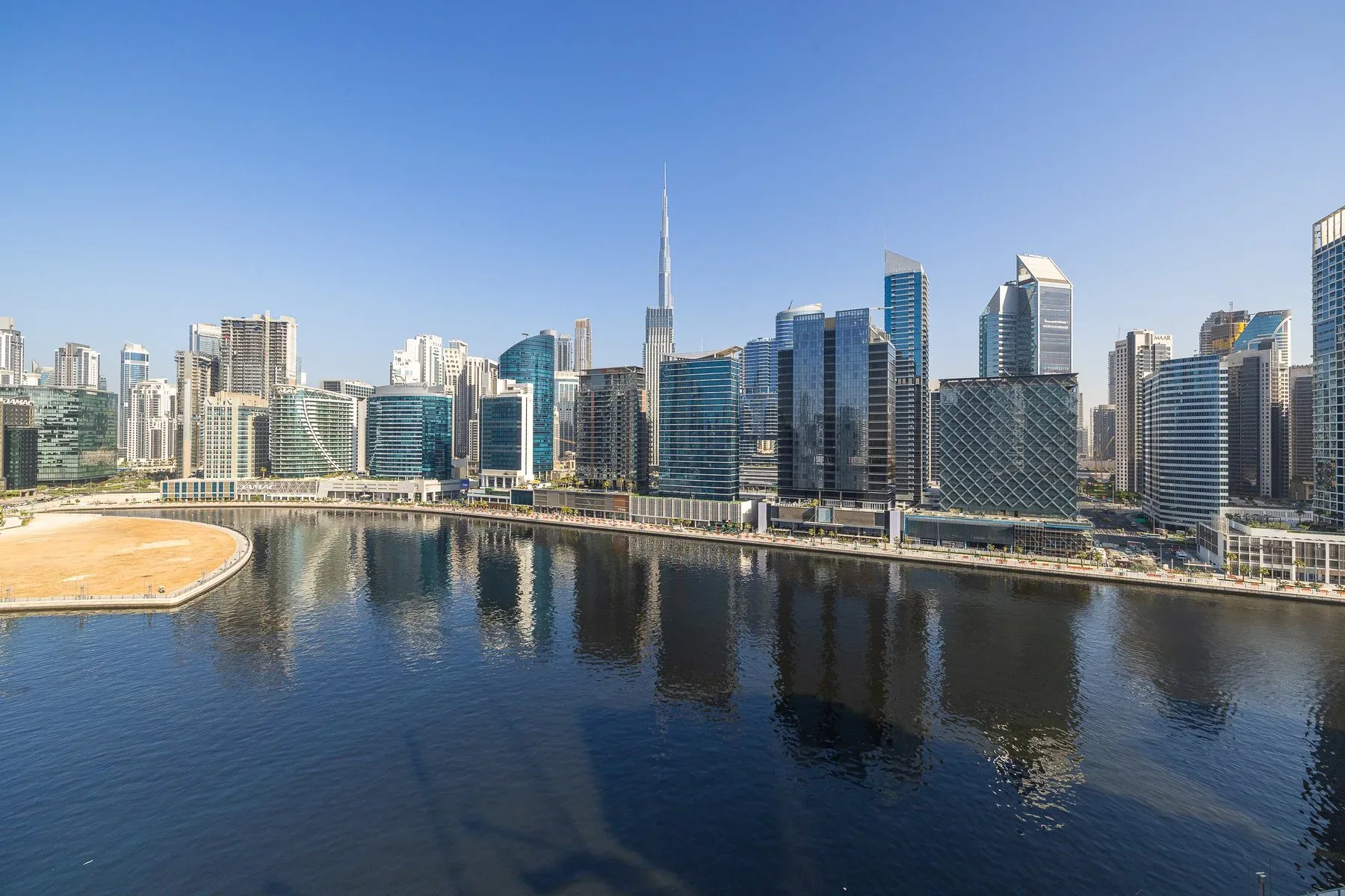 Volante II Apartment with Direct Burj Khalifa View — photograph 5
