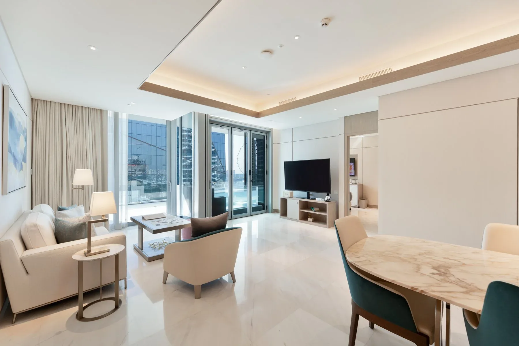 Refined Apartment with Full Sea View — photograph 5