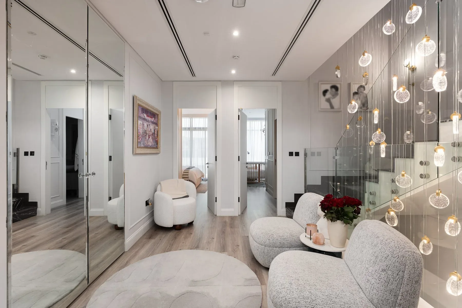 Upgraded Modern Villa With Custom Features in JGE — photograph 6