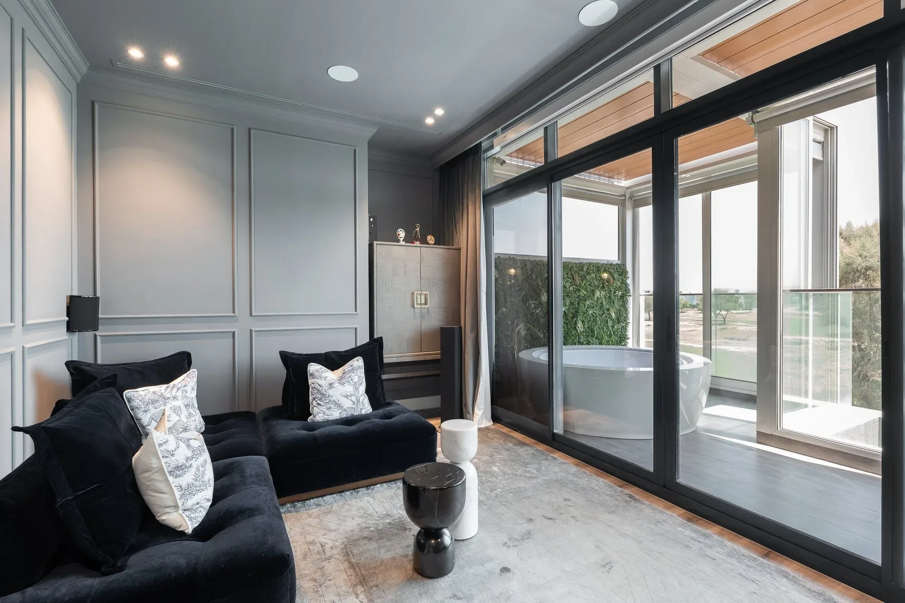 Upgraded Modern Villa With Custom Features in JGE — photograph 7