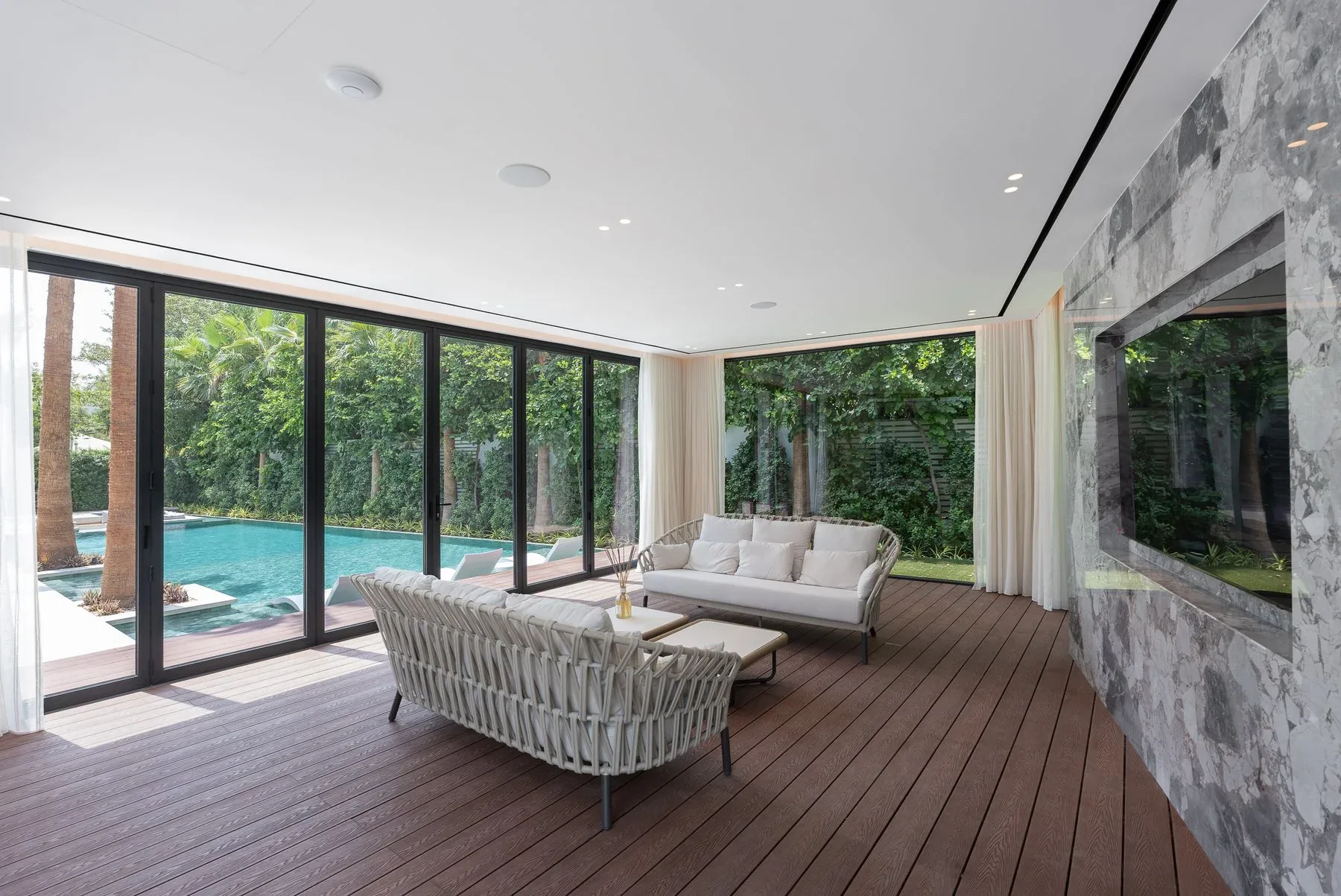 Outstanding Ready-to-Move Villa in Al Barari — photograph 6
