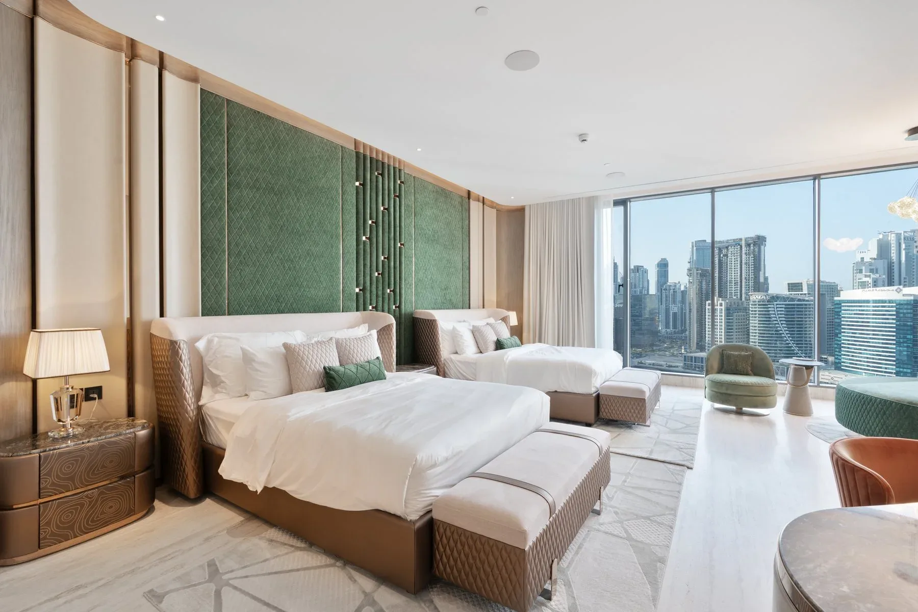Spectacular Apartment With Burj Khalifa Views — photograph 8
