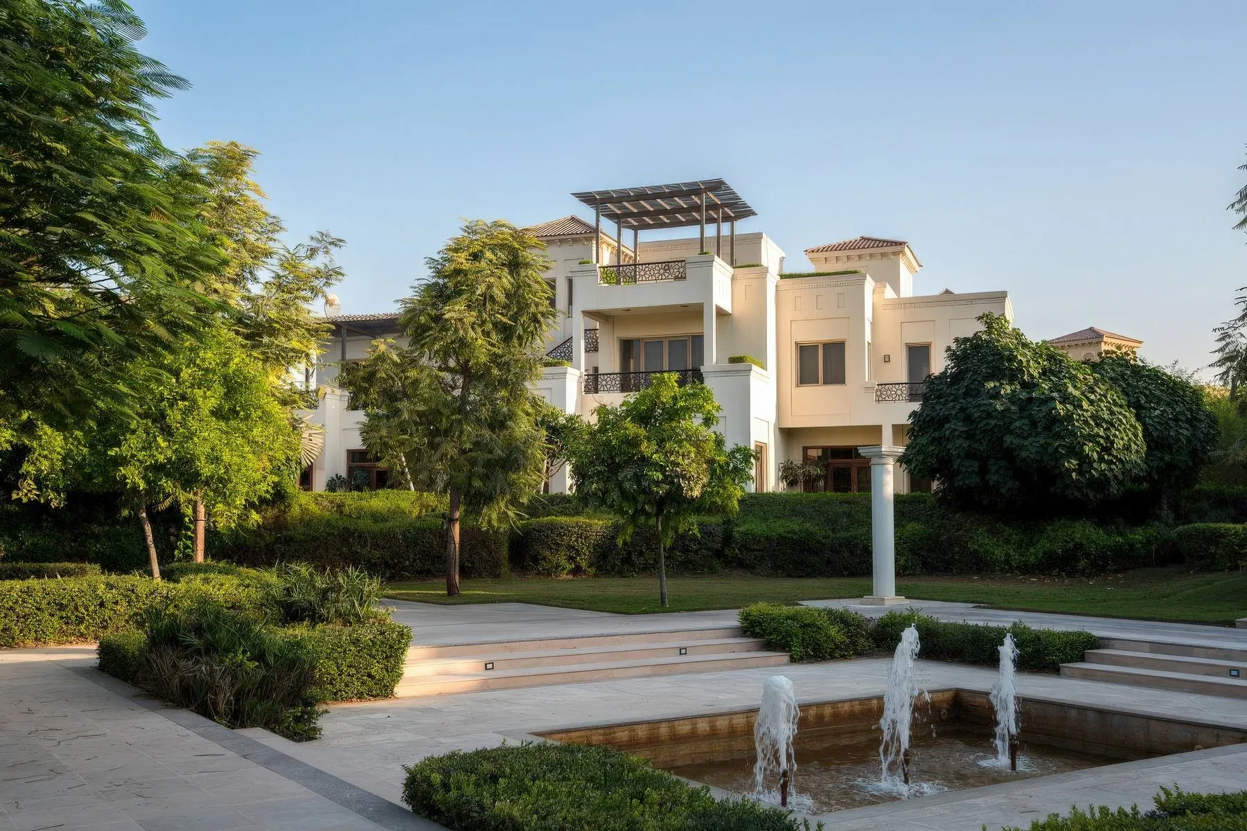 Bromellia Villa with Extended Plot in Al Barari — photograph 6