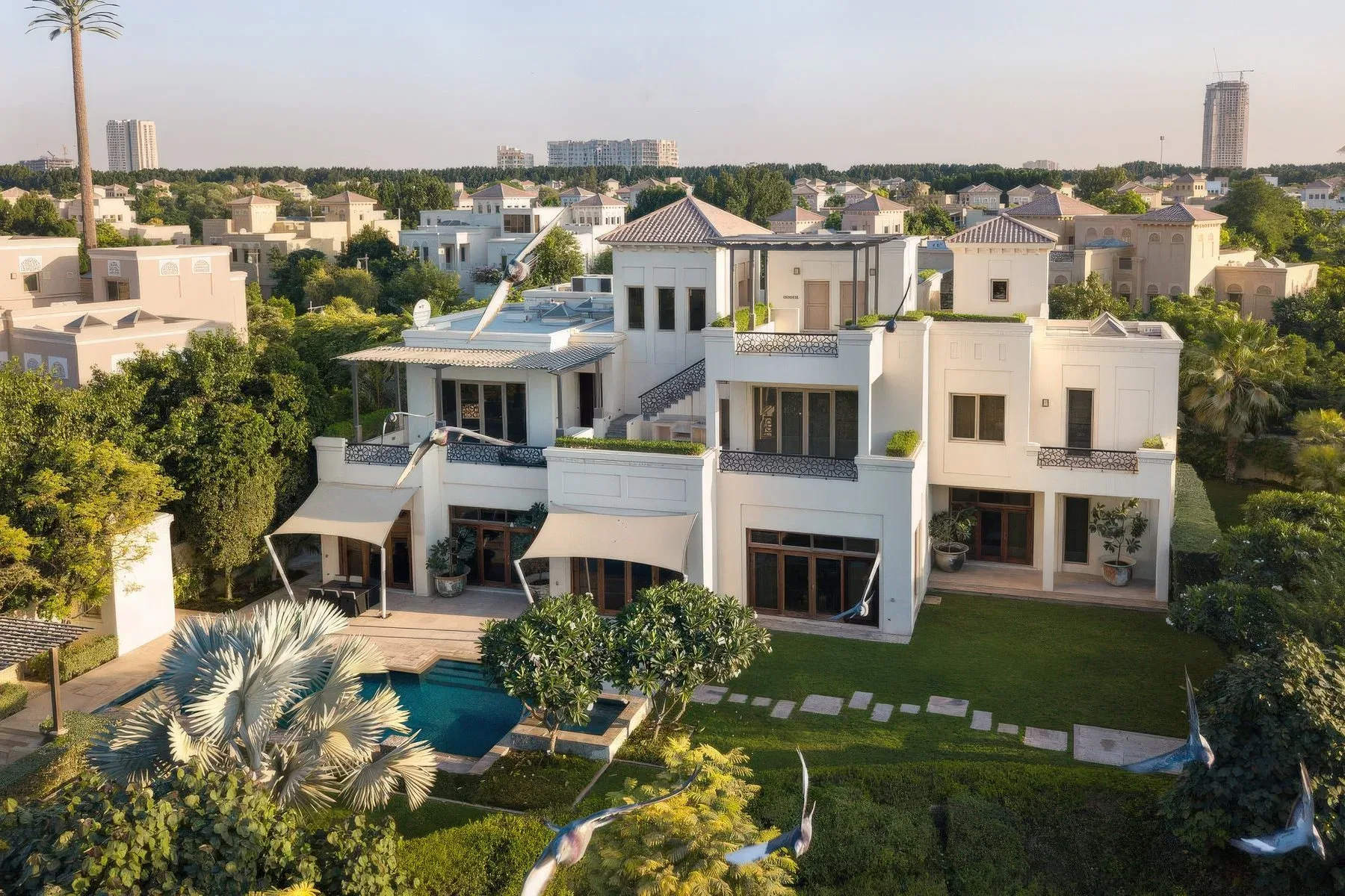Bromellia Villa with Extended Plot in Al Barari — photograph 7