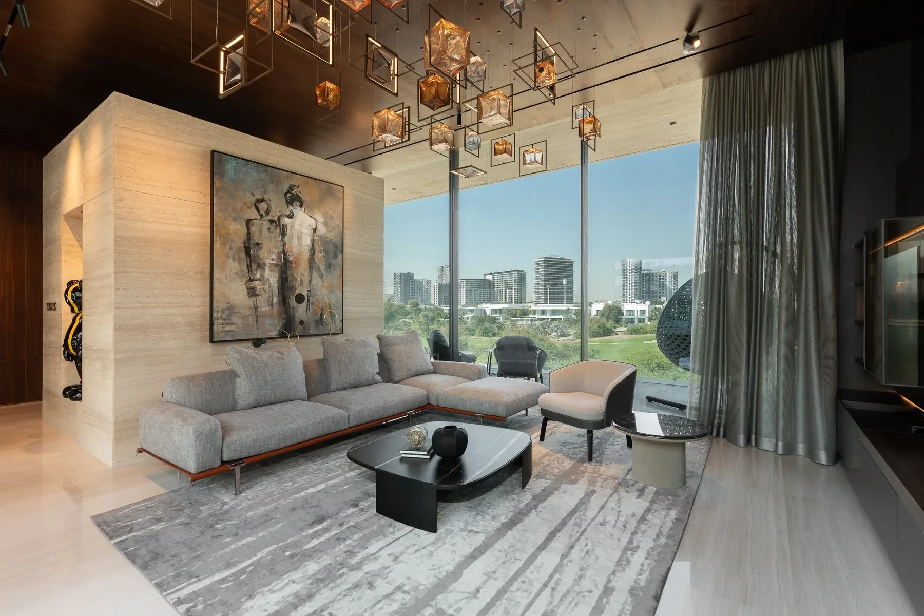 One-of-a-Kind Villa in Emerald Hills — photograph 4