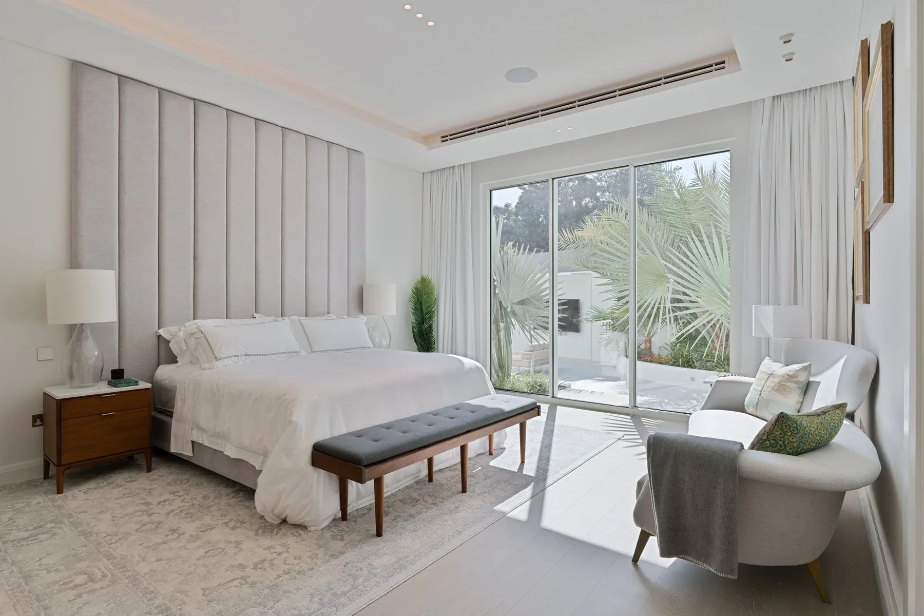 Six-Bedroom Designer Villa in Al Barari — photograph 9