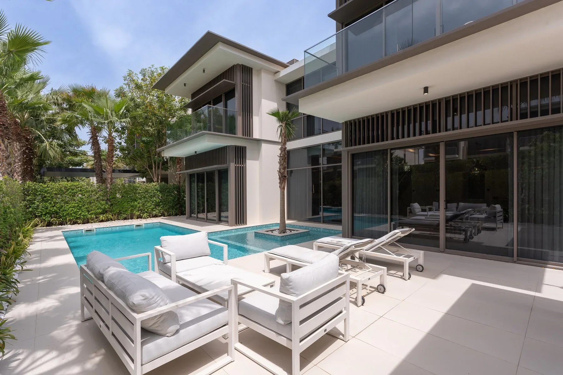 Sophisticated Turnkey Home in Dubai Hills Estate — photograph 2
