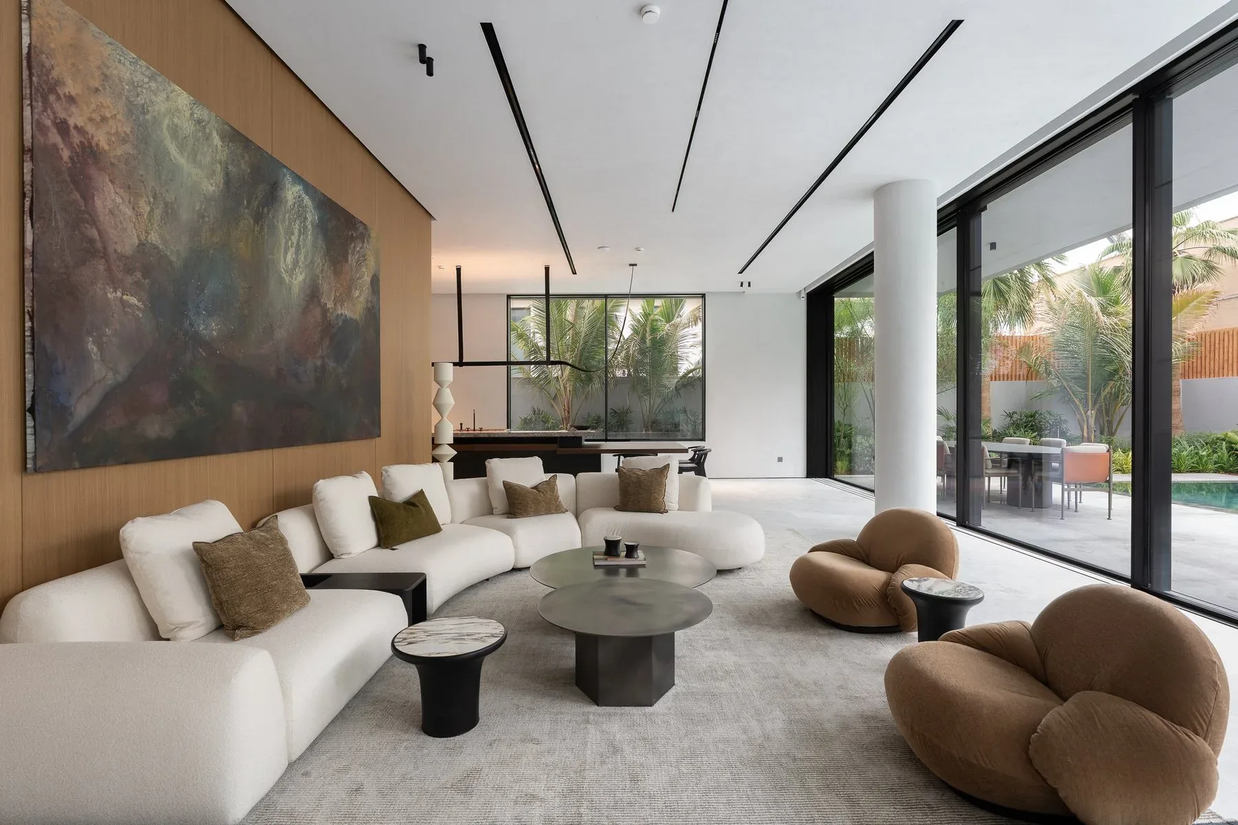 Breathtaking Ready-To-Move Home in Jumeirah — photograph 3