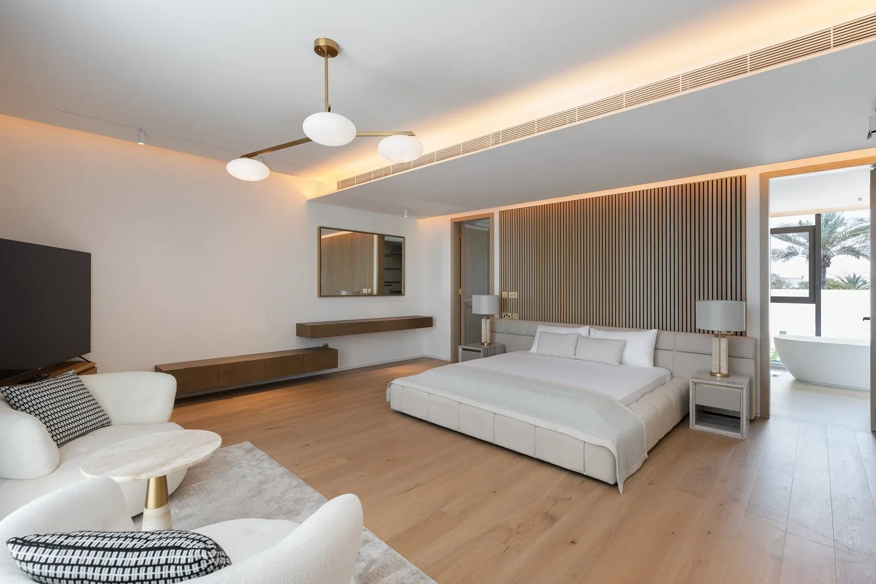 Stunning Lakefront Villa in Jumeirah Islands — photograph 10