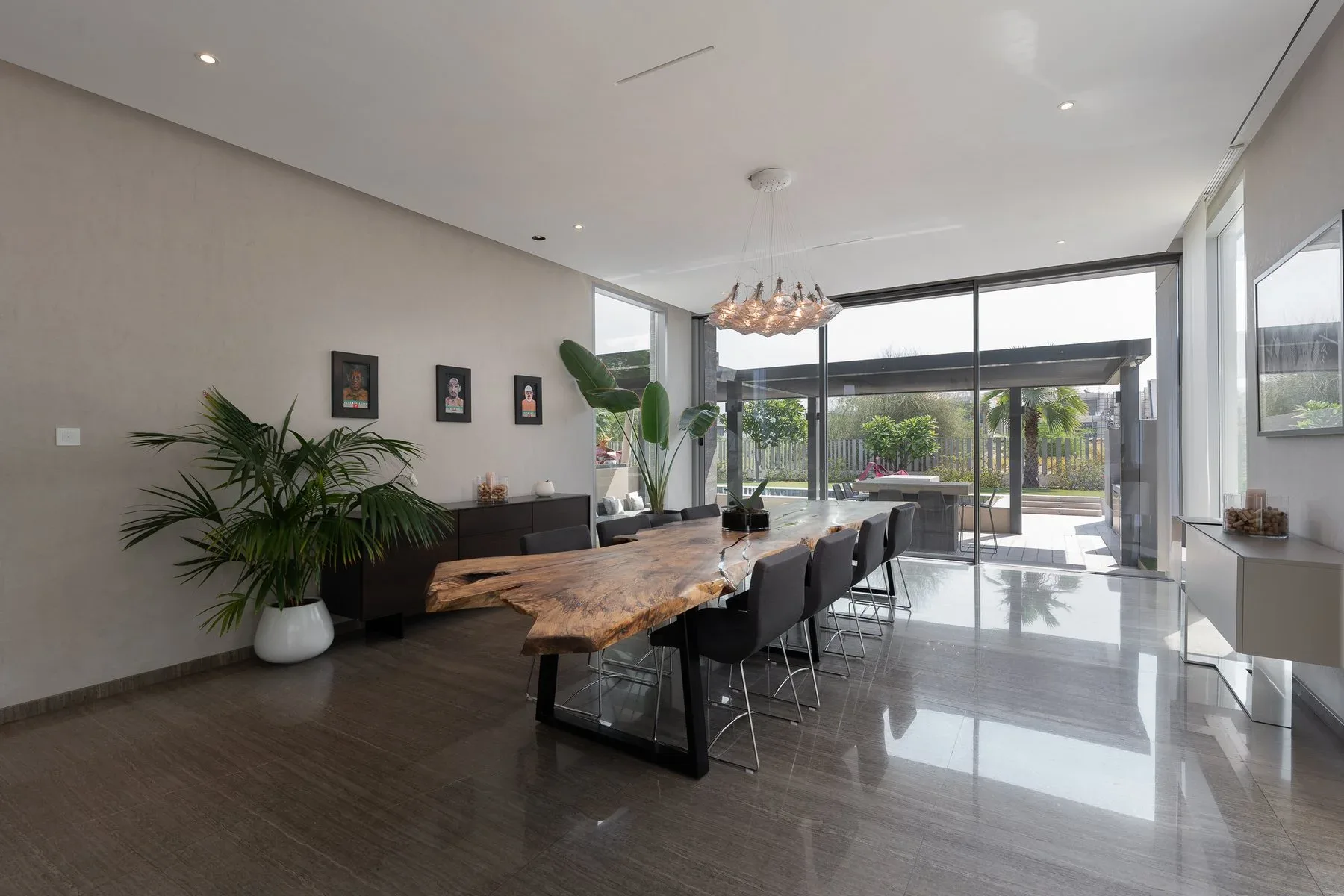 Voluminous Modern Villa in Dubai Hills Estate — photograph 7