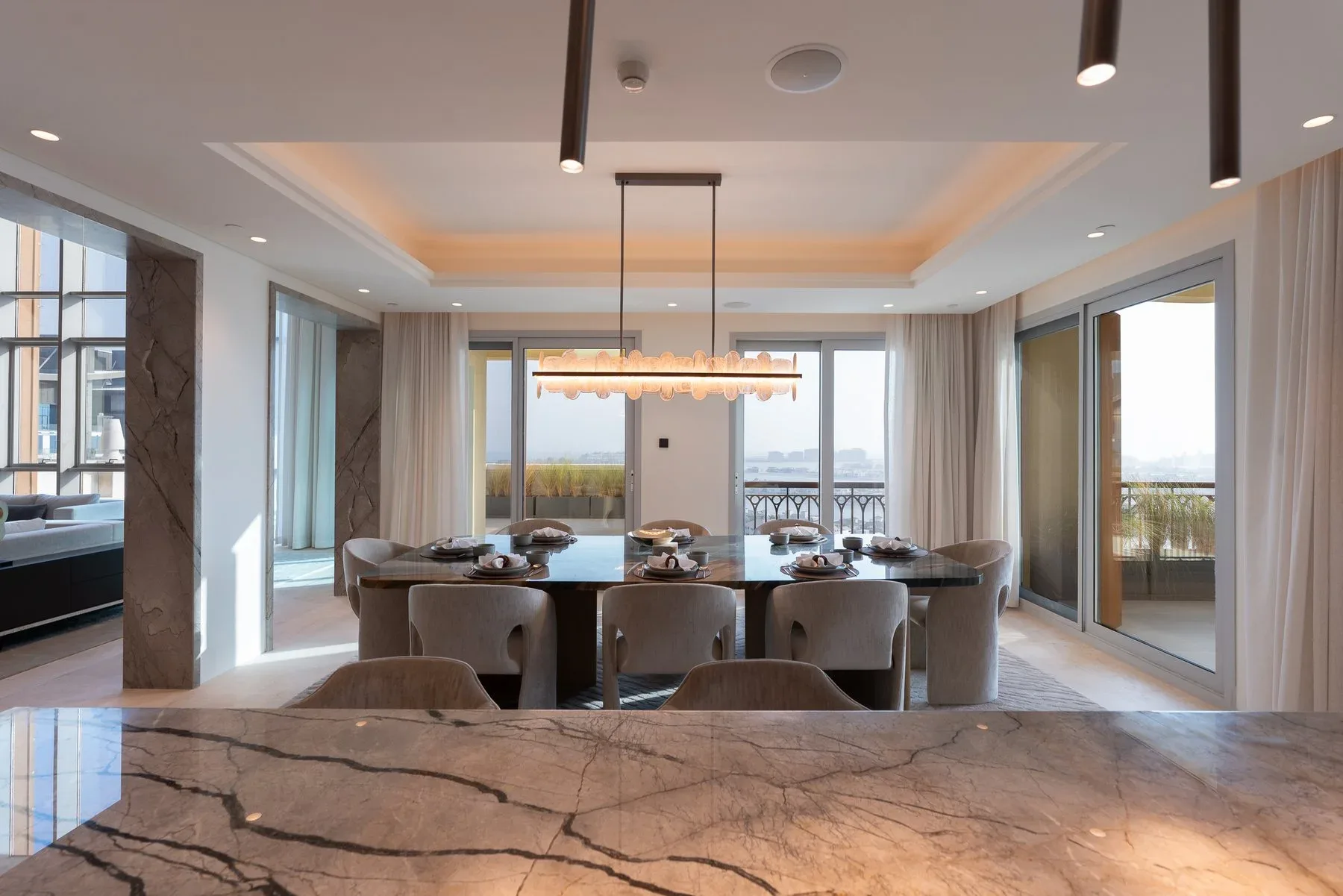 Voluminous Quadruplex Penthouse on Palm Jumeirah — photograph 4