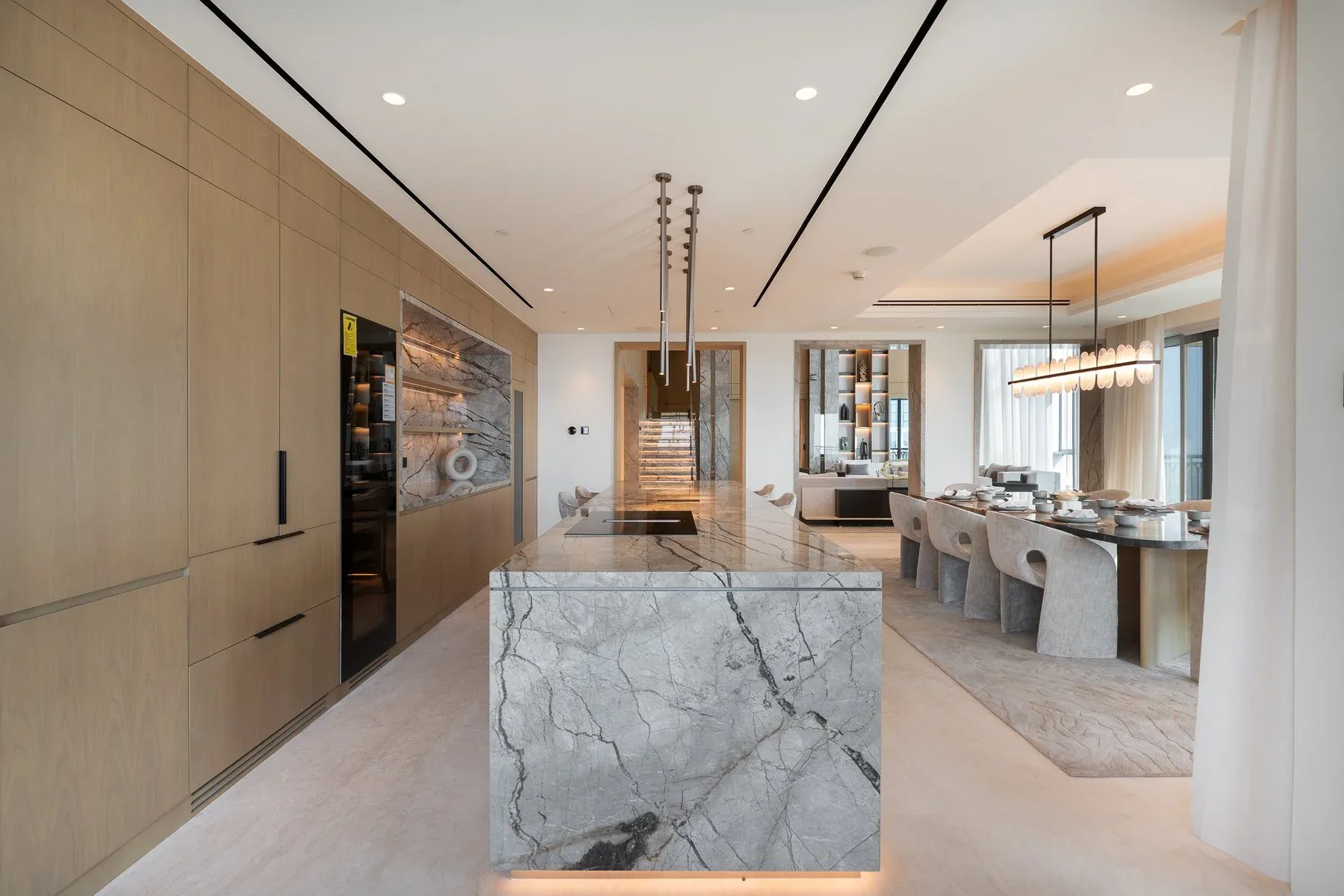 Voluminous Quadruplex Penthouse on Palm Jumeirah — photograph 8