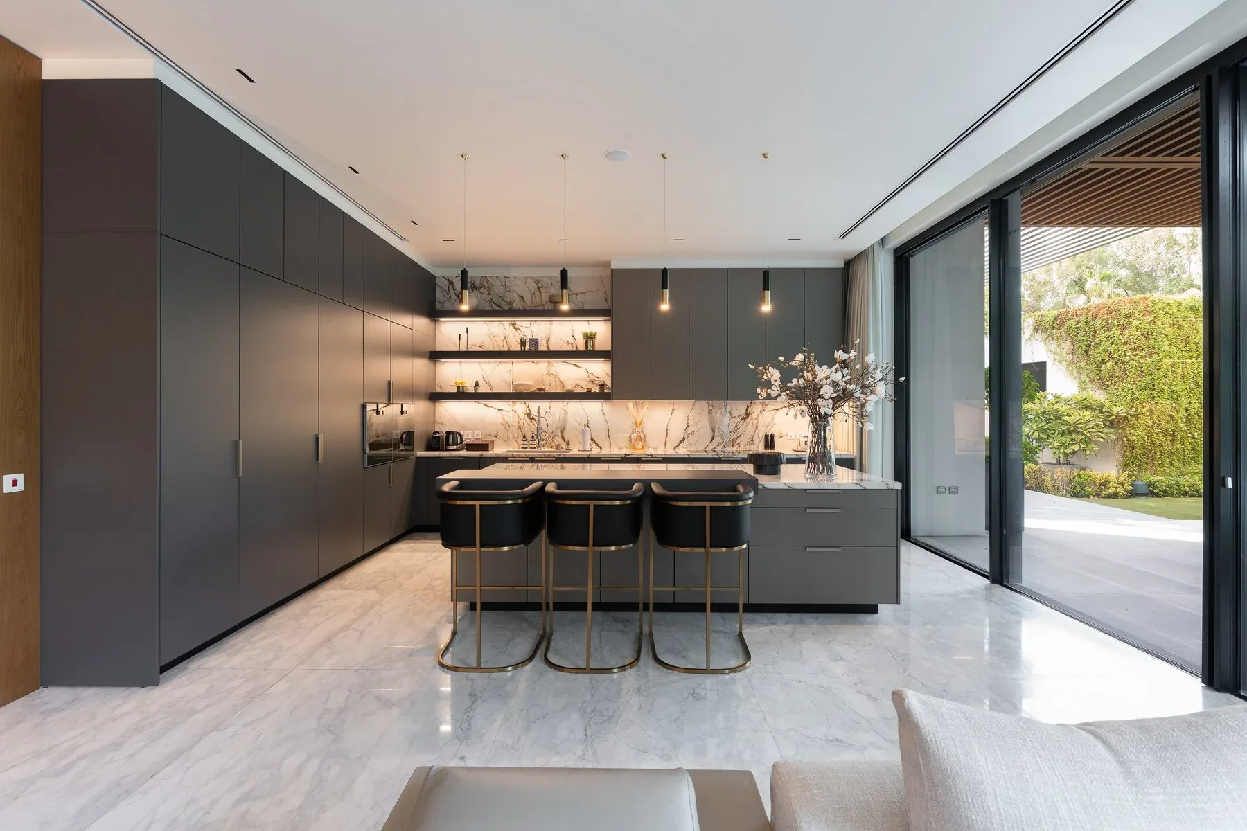 Bespoke Villa of Remarkable Scale in Al Barari — photograph 9