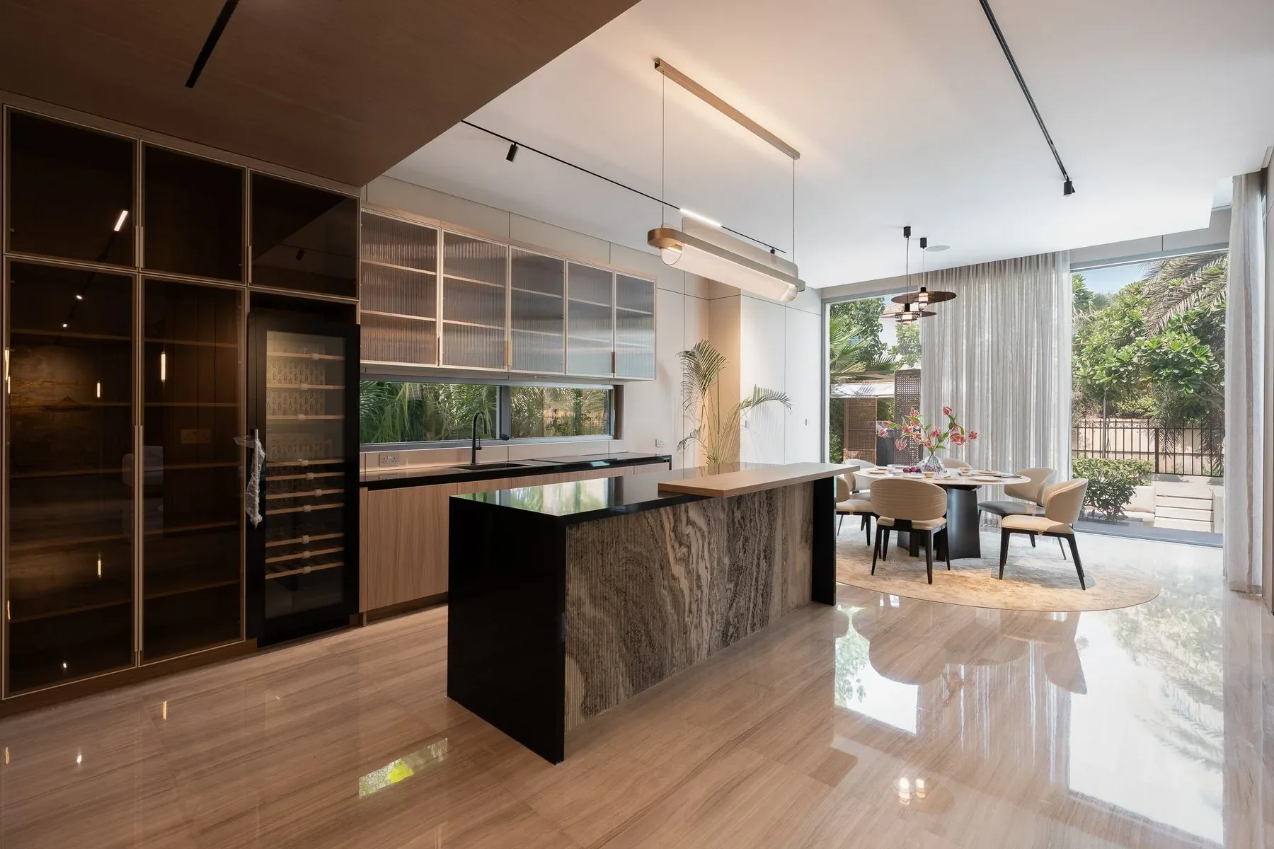 Bespoke Monaco Style Villa in Jumeirah Islands — photograph 5