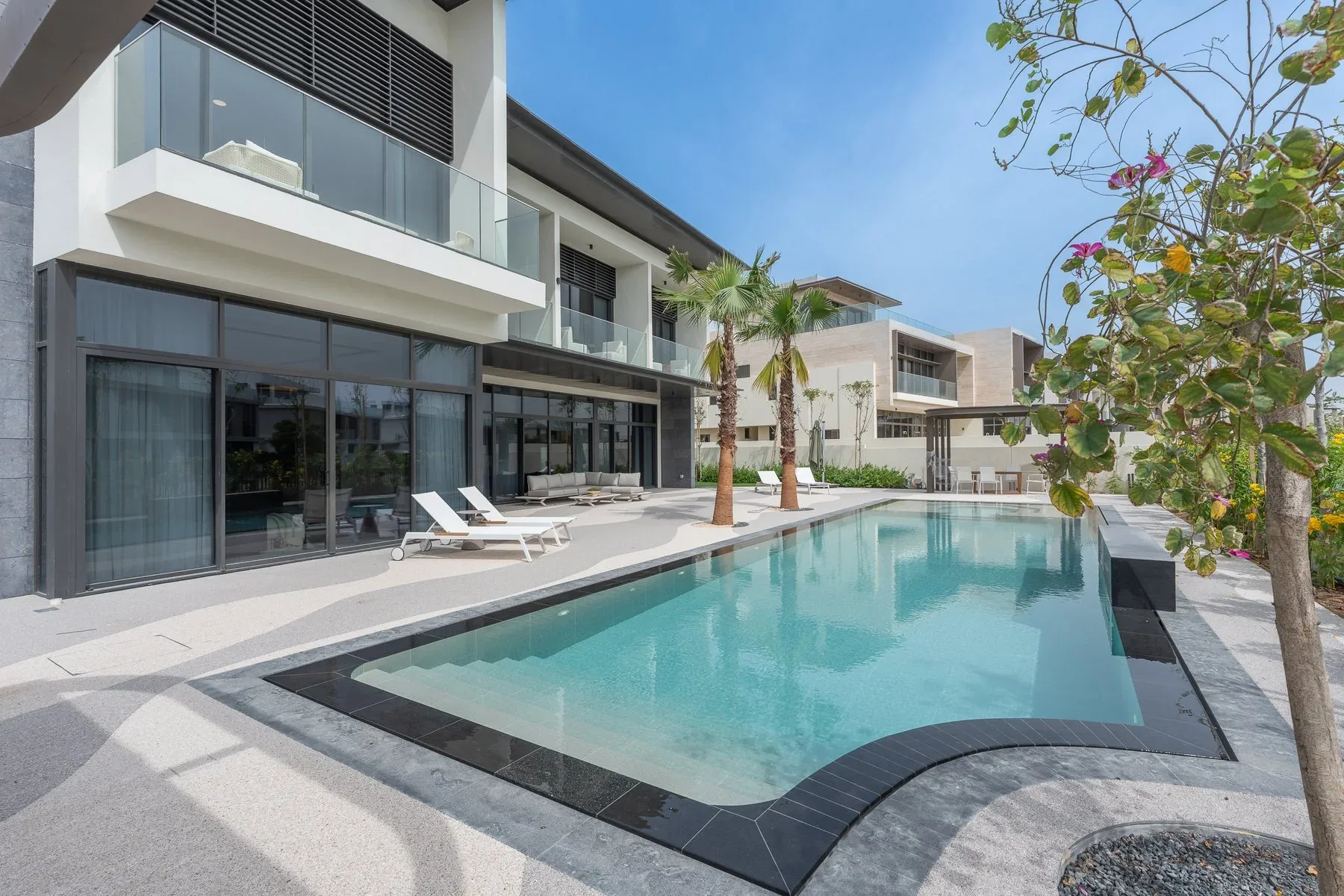 Spacious Ready-to-Move Villa in Dubai Hills Estate — photograph 1