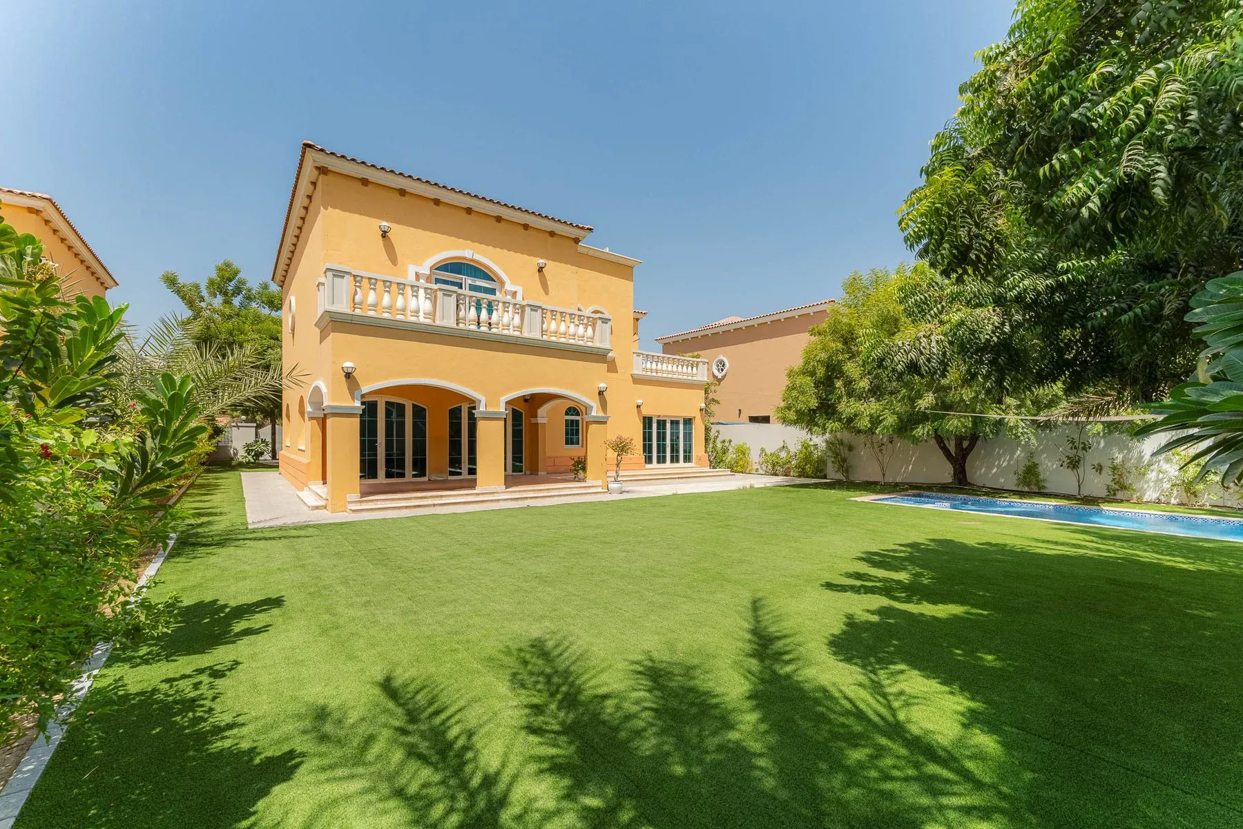 Five-Bedroom Legacy Villa Near Tennis Courts — photograph 1
